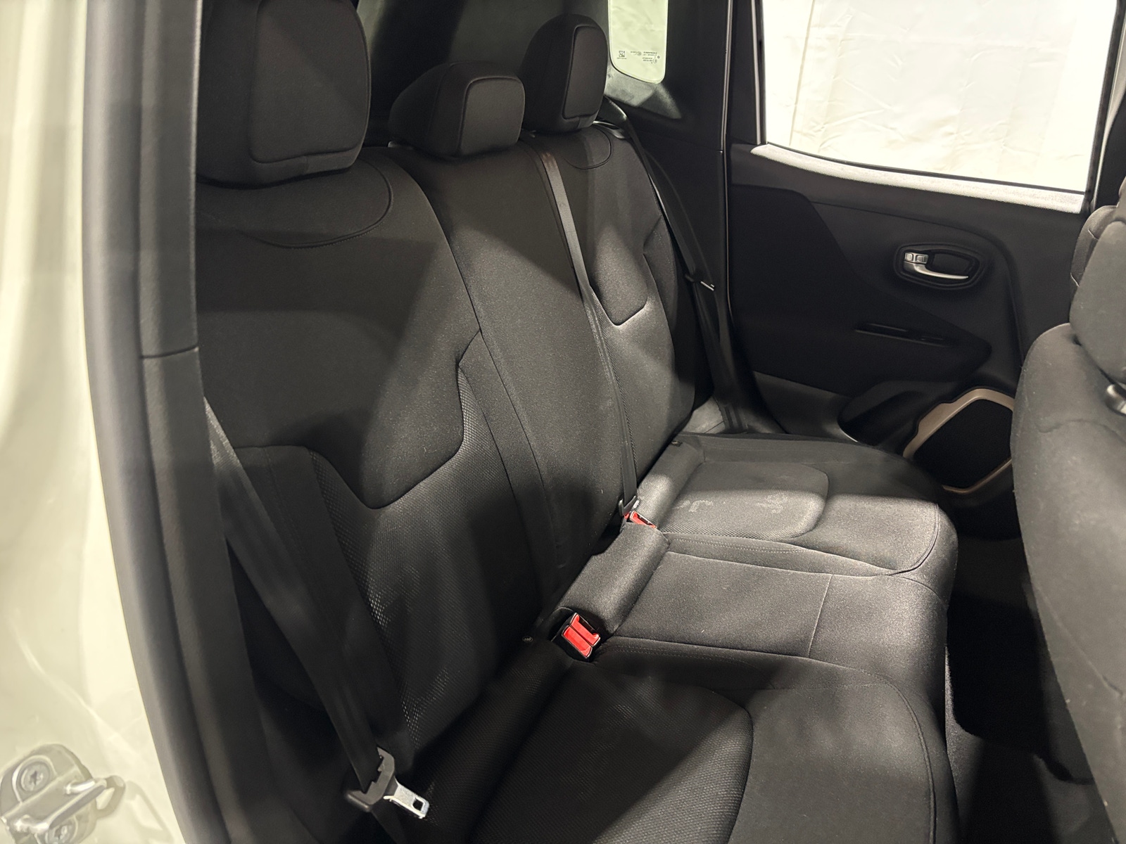 Thumbnail: 2017 Jeep Renegade - 6