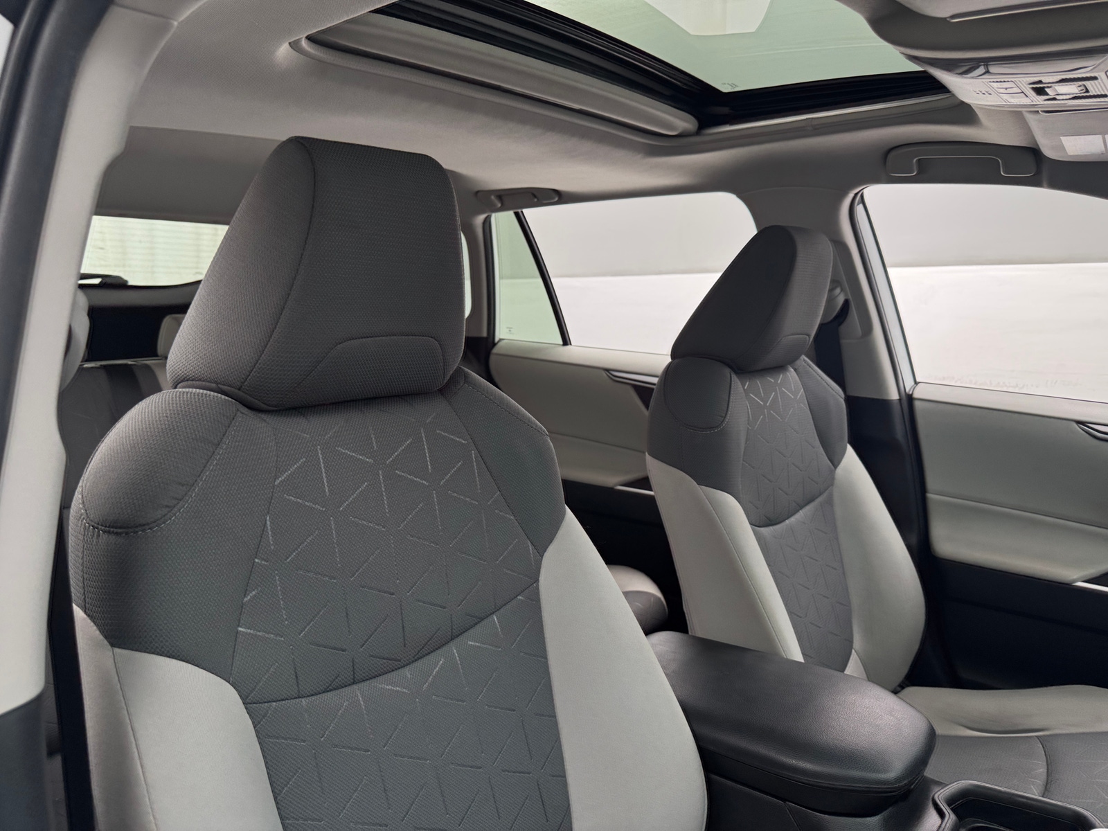 Thumbnail: 2021 Toyota RAV4 - 2