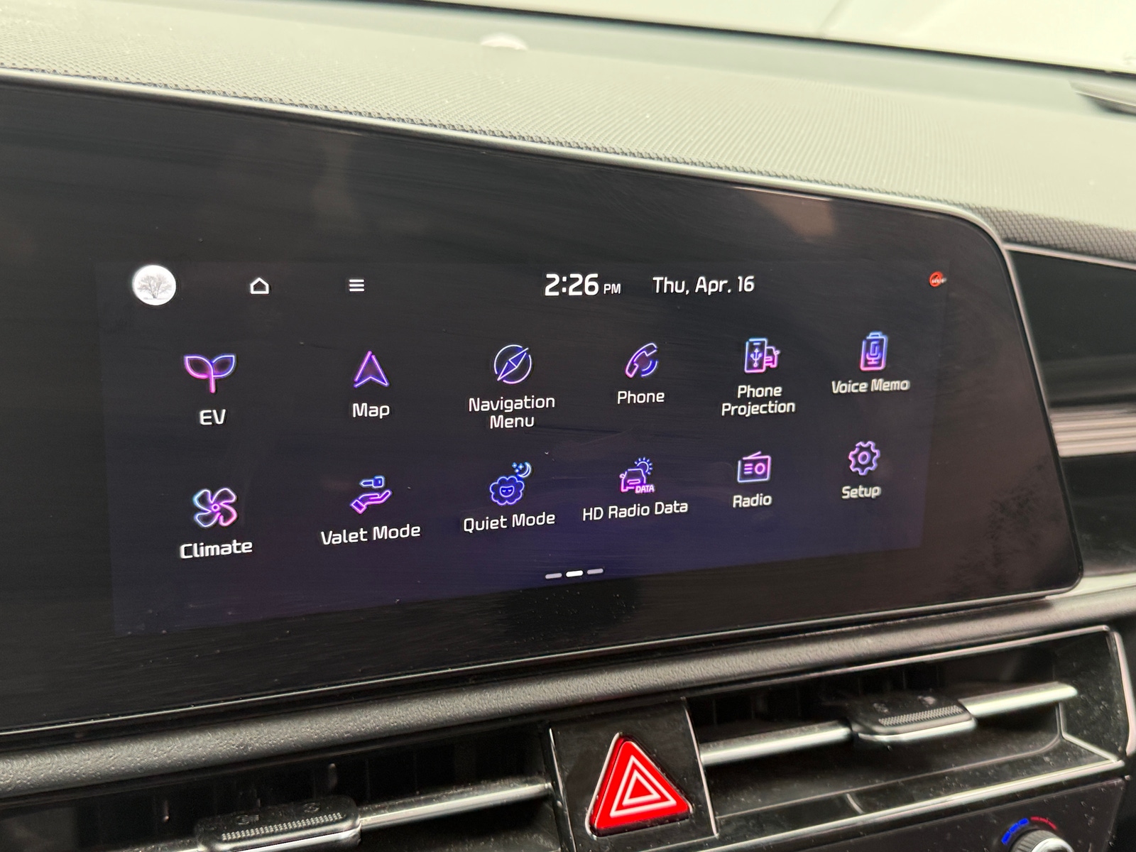 Thumbnail: 2023 Kia Niro - 4