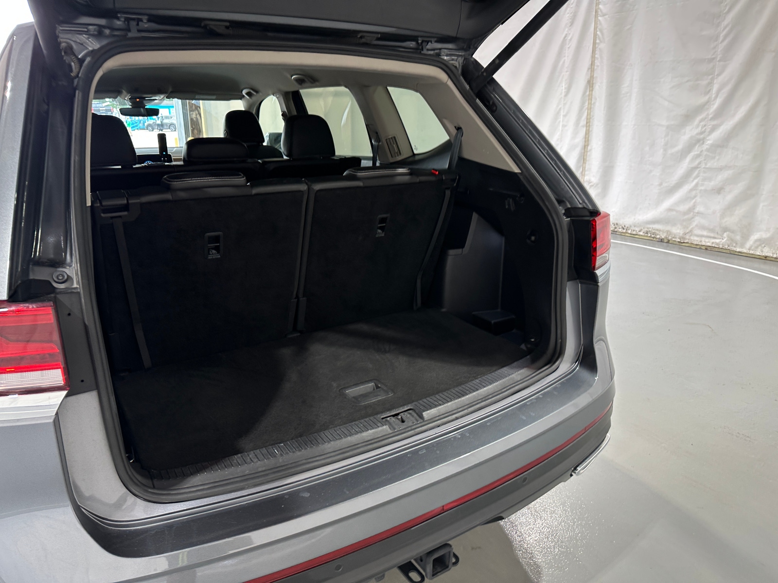 Thumbnail: 2024 Volkswagen Atlas - 6