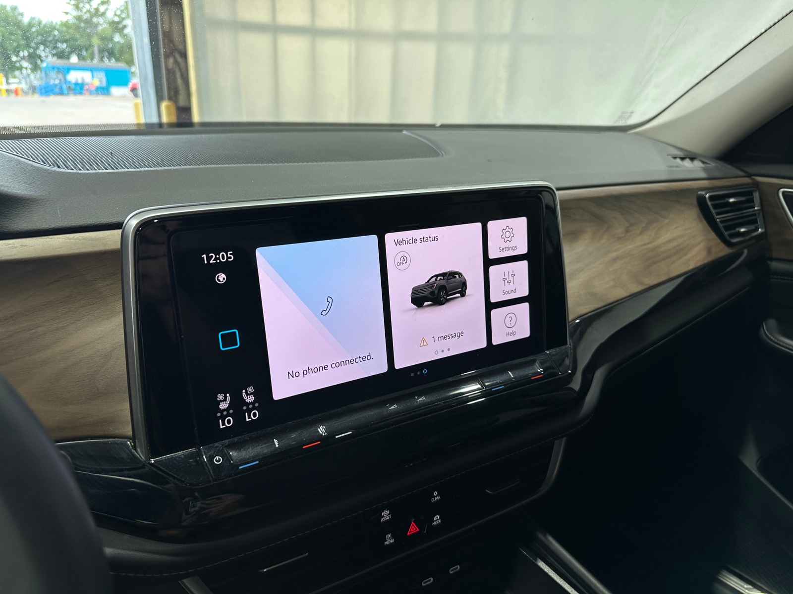 Thumbnail: 2024 Volkswagen Atlas - 3