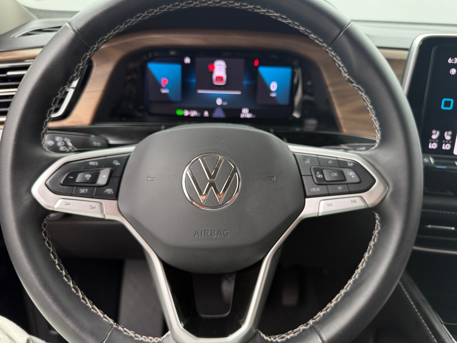 Thumbnail: 2024 Volkswagen Atlas - 4