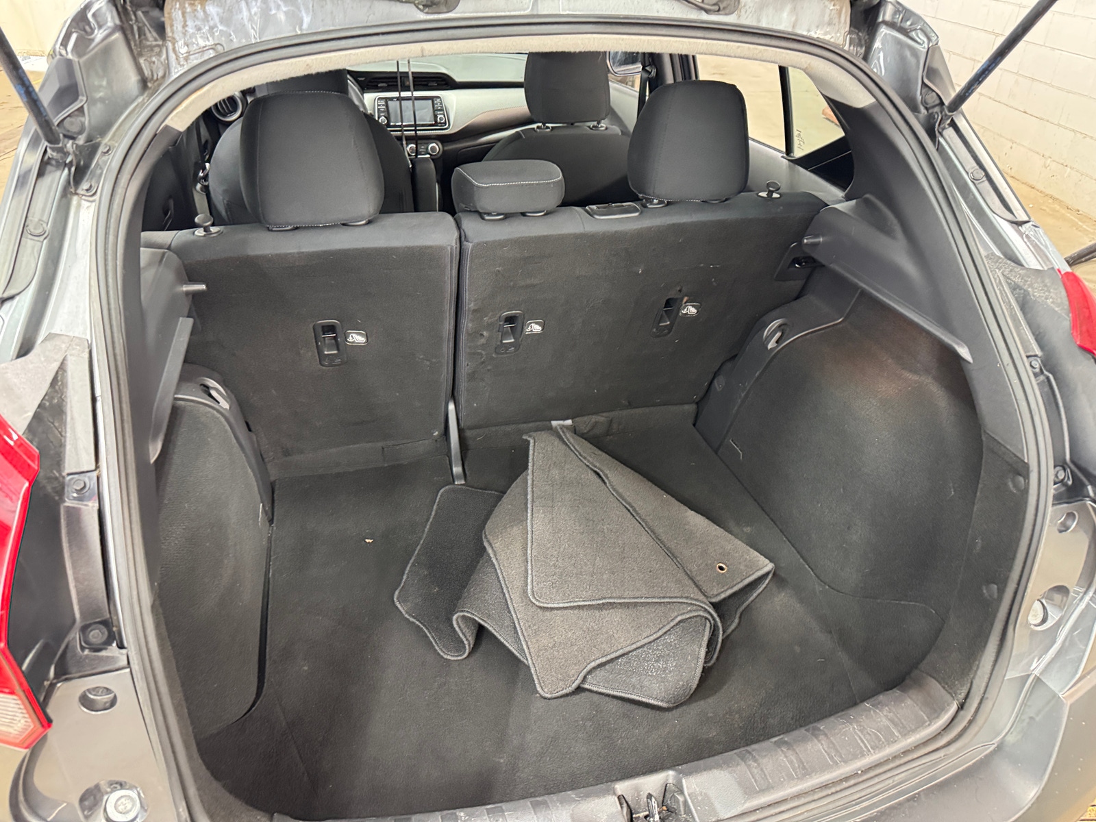 Thumbnail: 2018 Nissan Kicks - 7