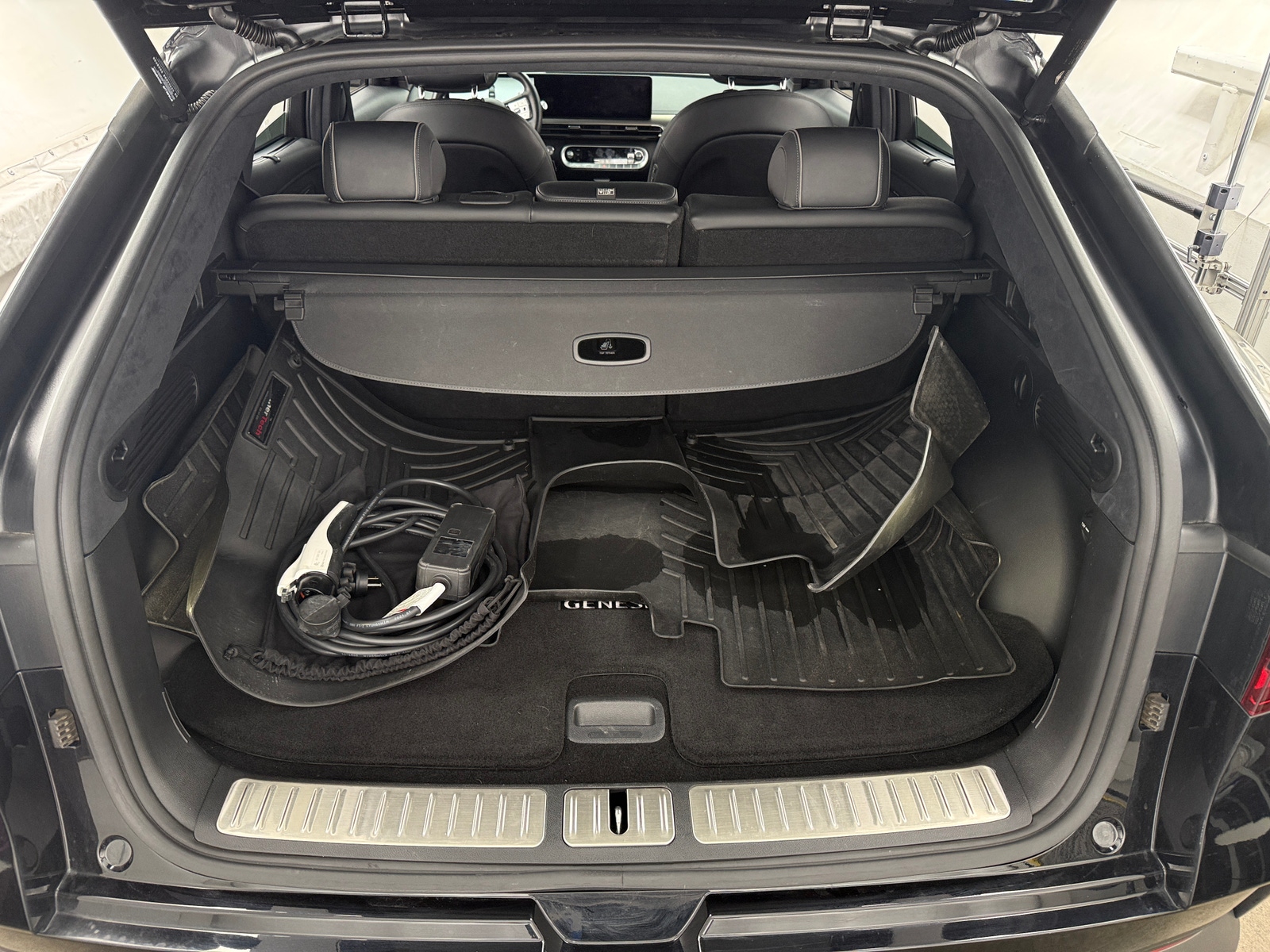 Thumbnail: 2023 Genesis GV60 - 6