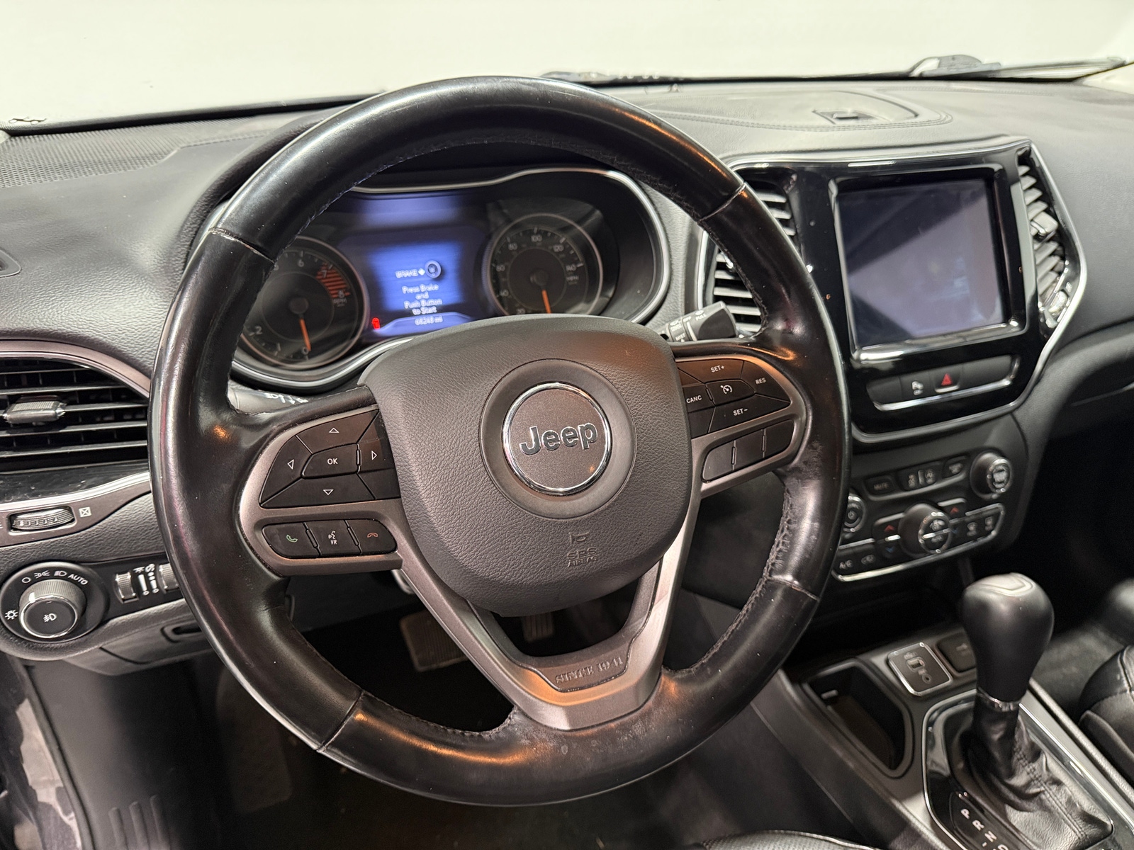 Thumbnail: 2020 Jeep Cherokee - 4