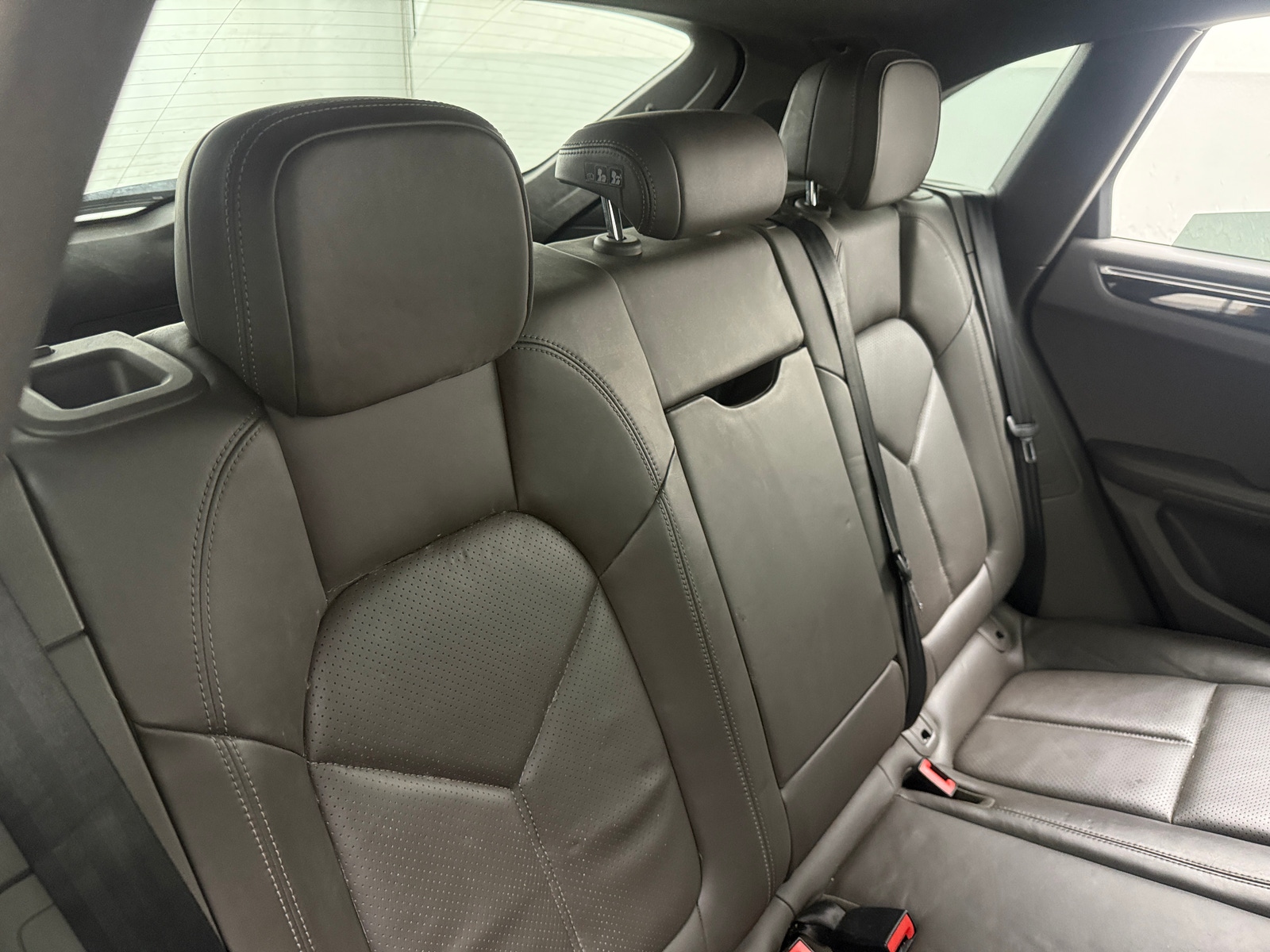 Thumbnail: 2016 Porsche Macan - 5
