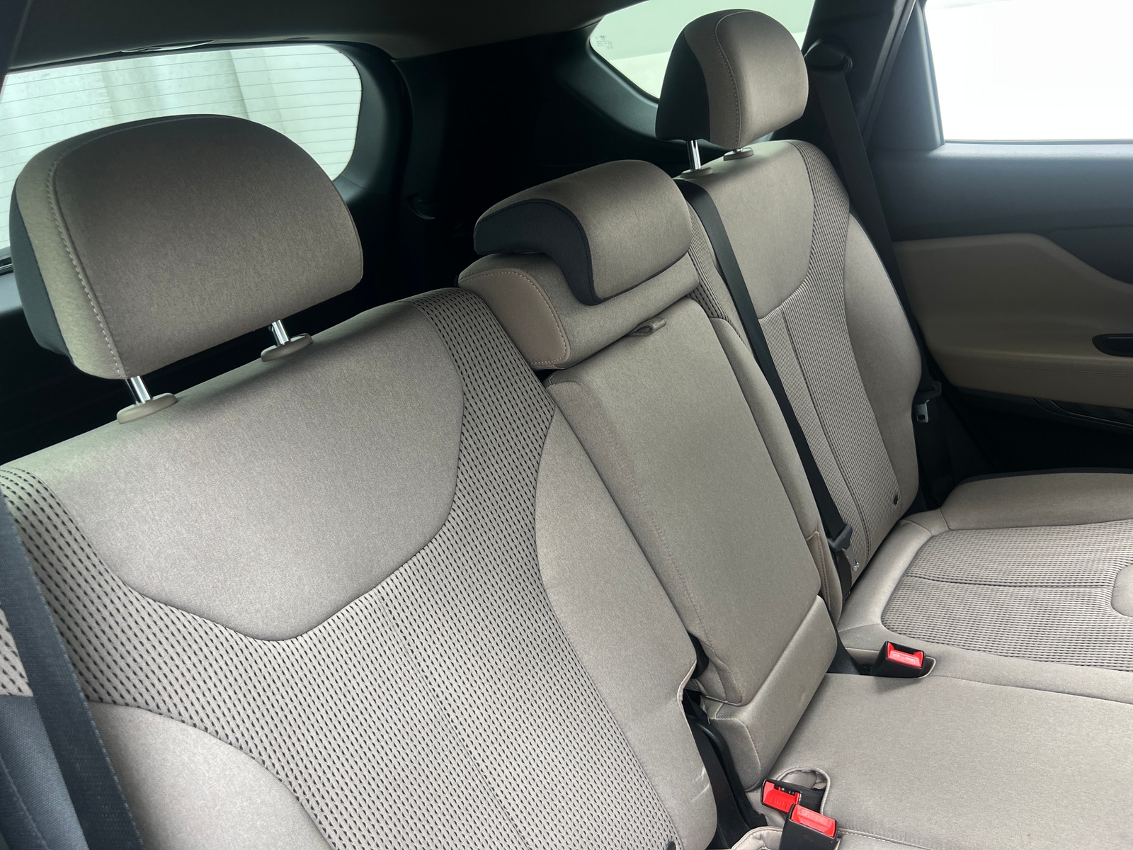 Thumbnail: 2019 Hyundai Santa Fe - 6