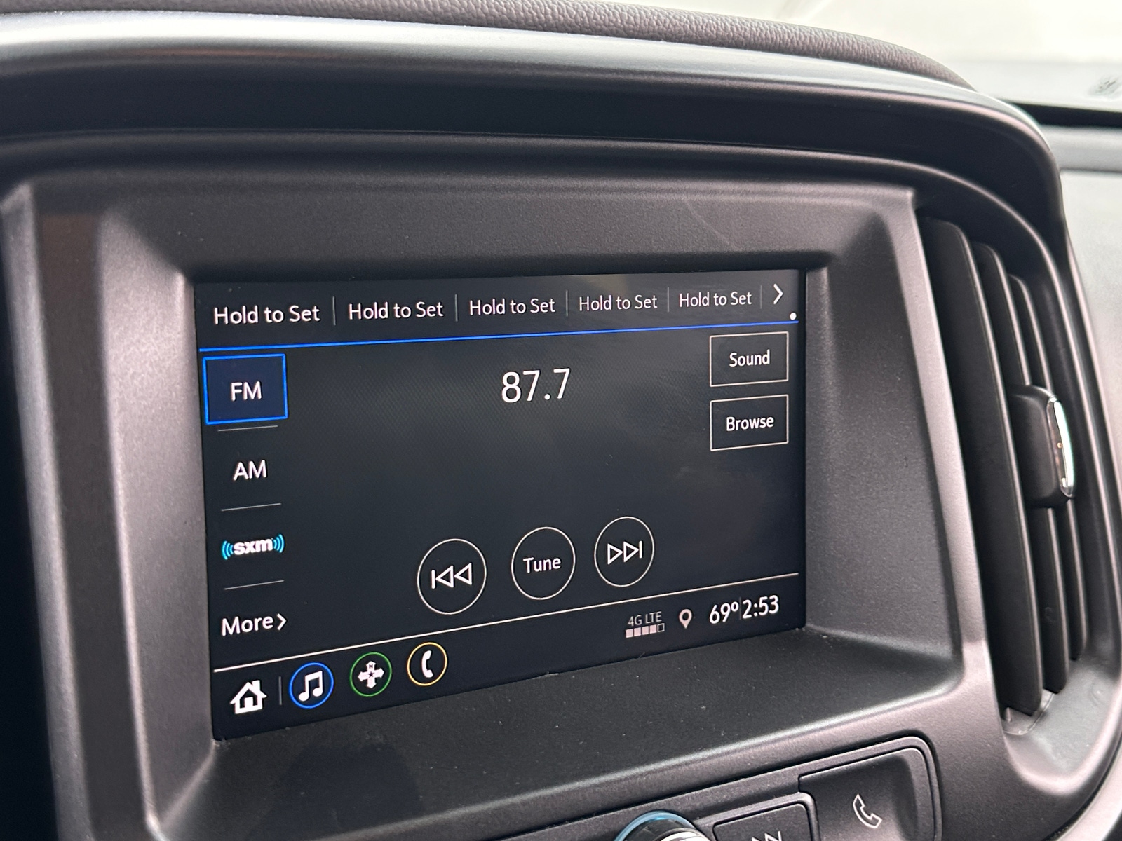 Thumbnail: 2021 Chevrolet Colorado - 4