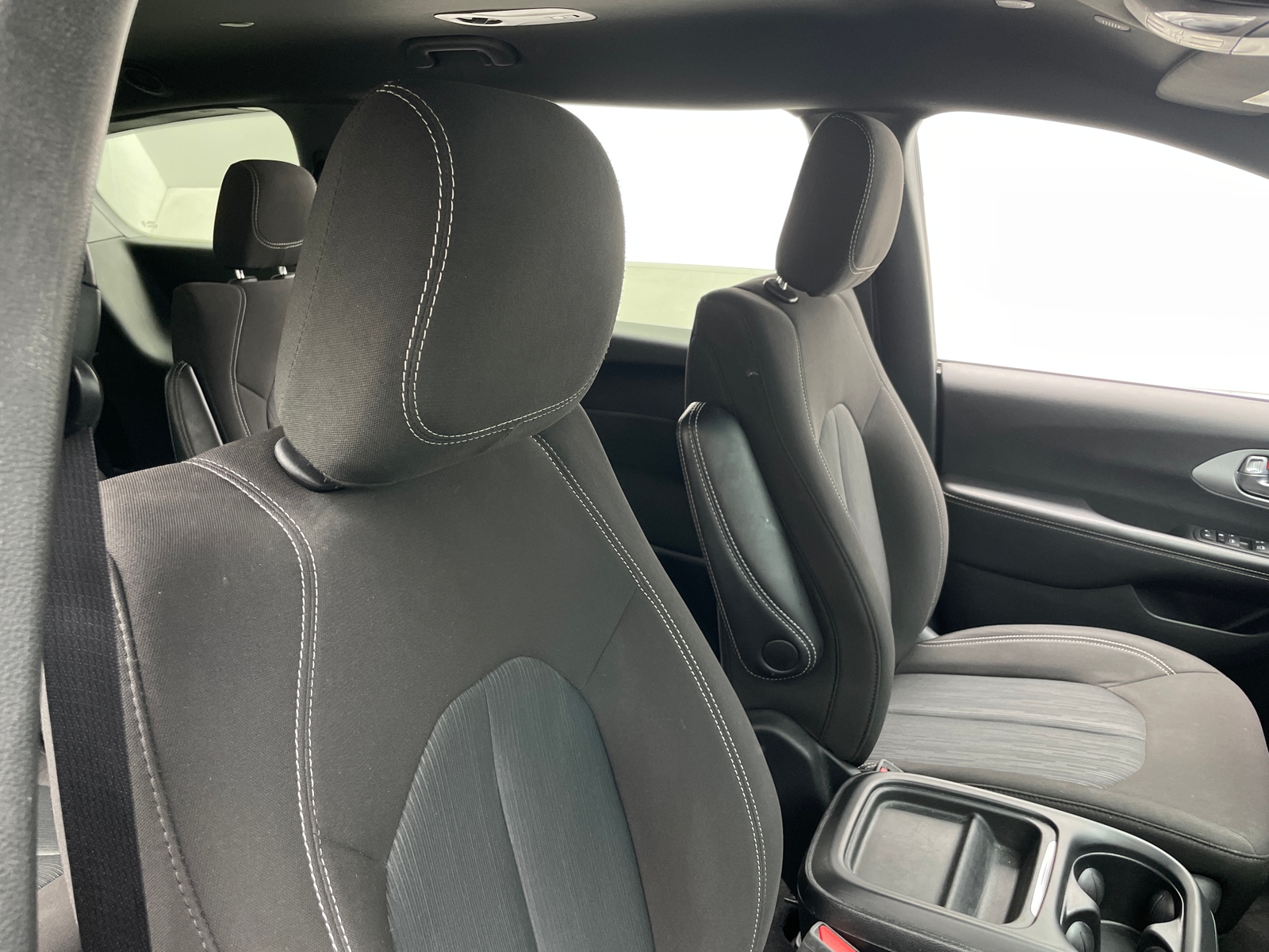 Thumbnail: 2024 Chrysler Pacifica - 2