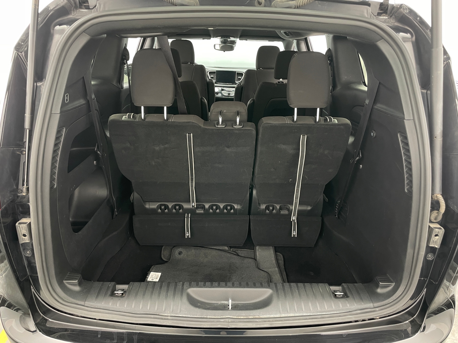 Thumbnail: 2024 Chrysler Pacifica - 7