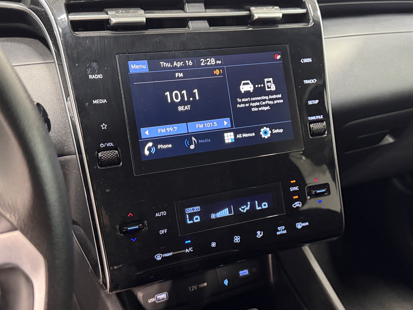 Thumbnail: 2024 Hyundai Tucson - 4