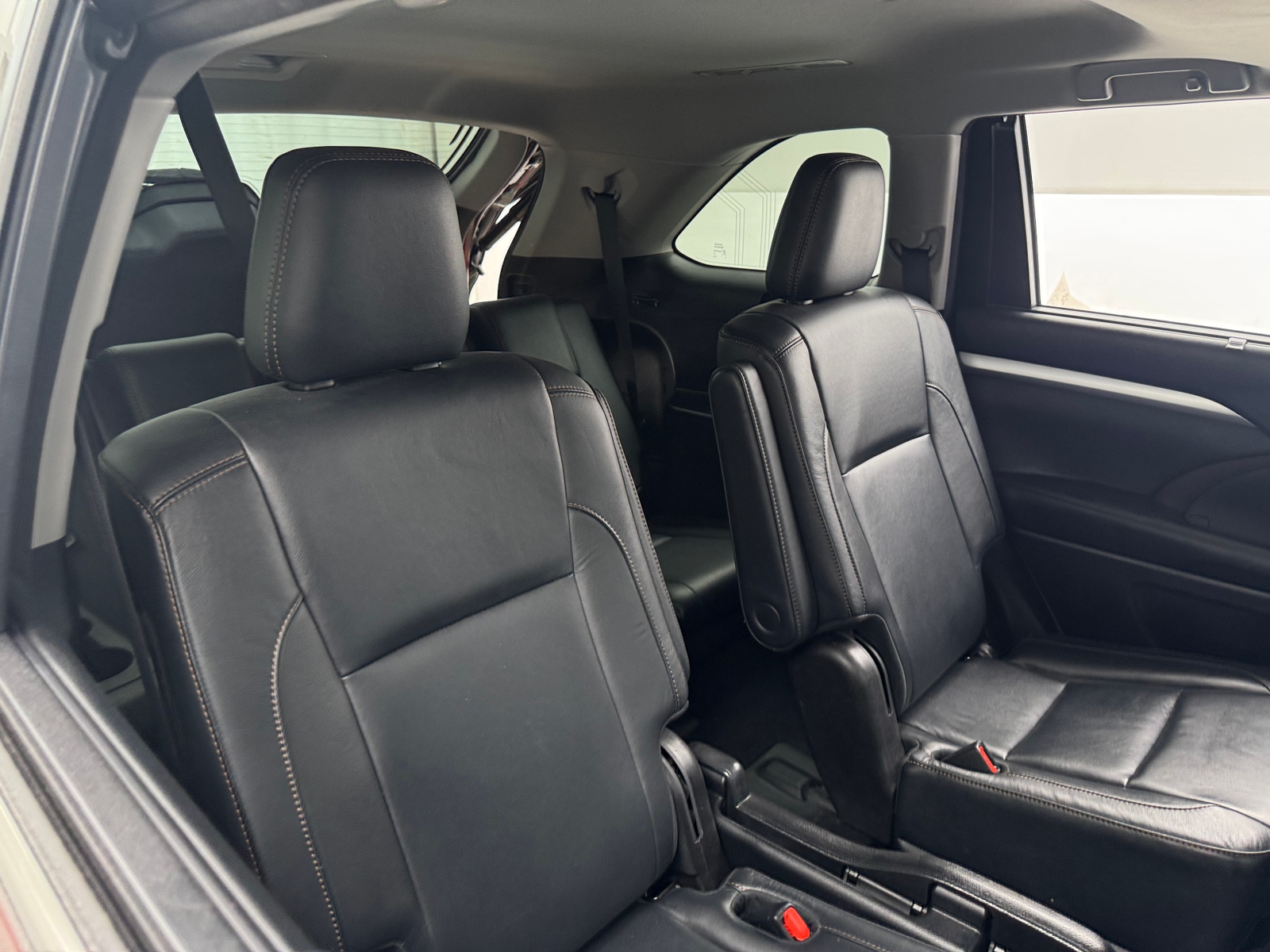 Thumbnail: 2017 Toyota Highlander - 5