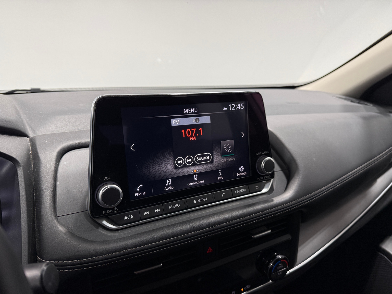 Thumbnail: 2025 Nissan Rogue - 4