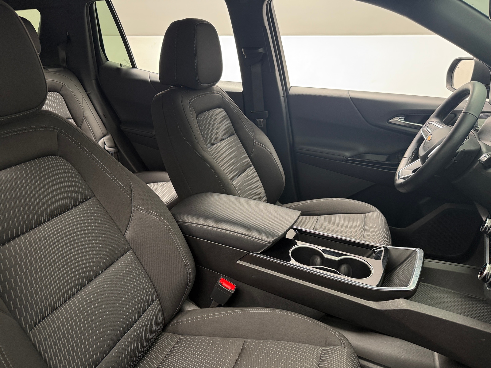 Thumbnail: 2025 Chevrolet Equinox - 2