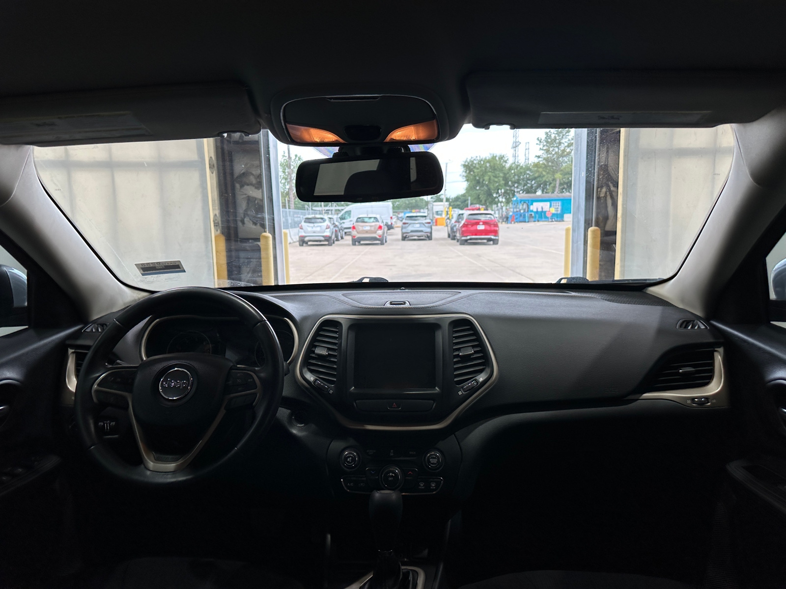 Thumbnail: 2016 Jeep Cherokee - 3