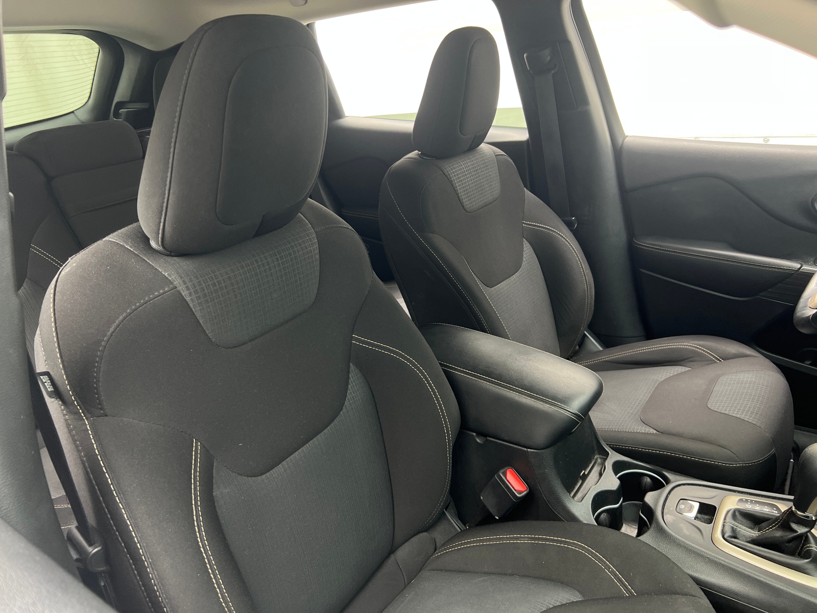 Thumbnail: 2016 Jeep Cherokee - 2