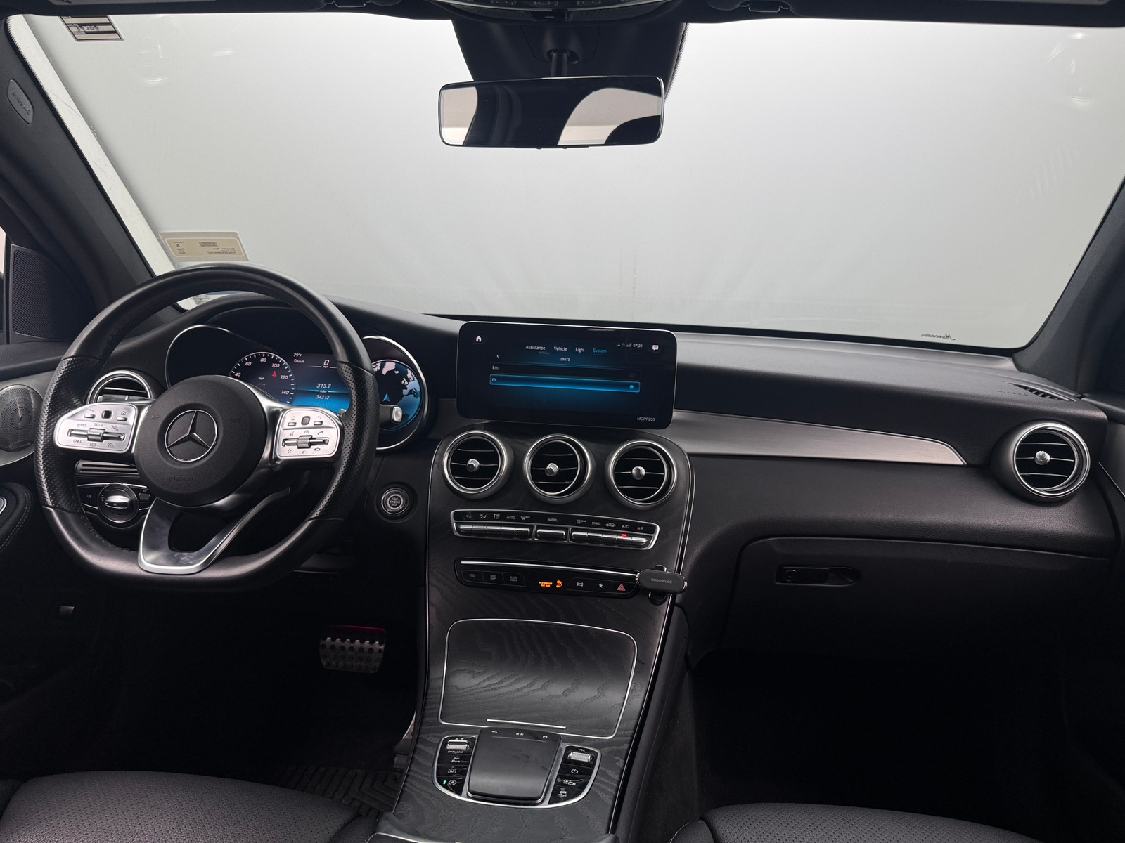 Thumbnail: 2021 Mercedes-Benz GLC - 2