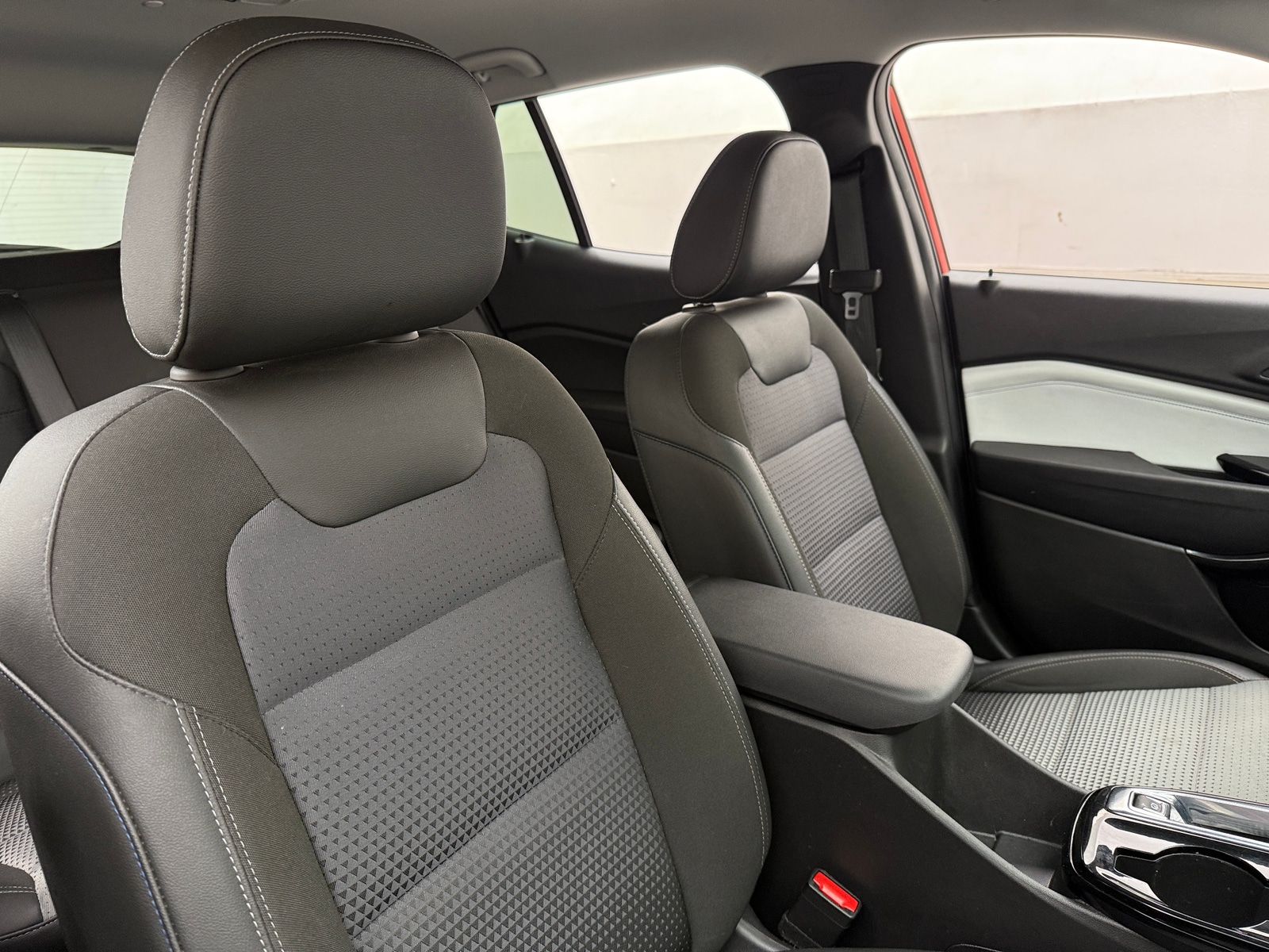 Thumbnail: 2024 Chevrolet Trax - 2