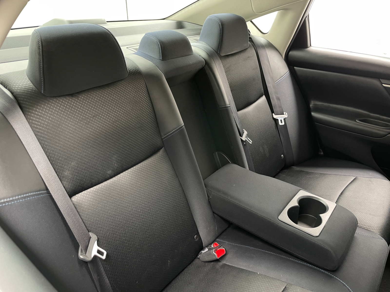 Thumbnail: 2017 Nissan Altima - 6