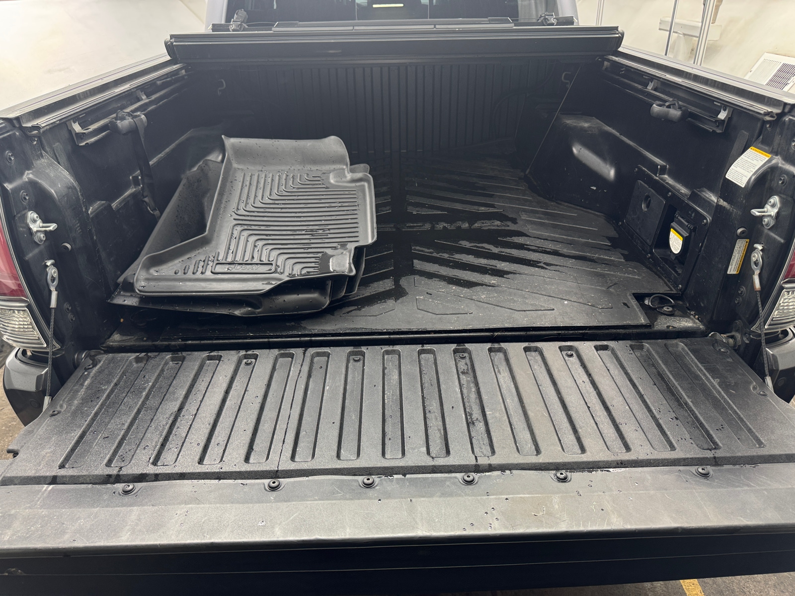 Thumbnail: 2021 Toyota Tacoma - 6