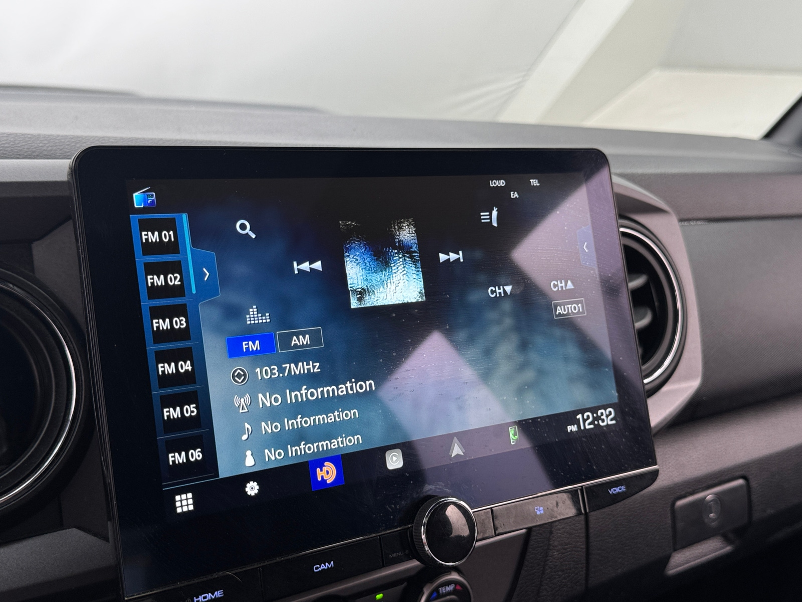 Thumbnail: 2021 Toyota Tacoma - 3