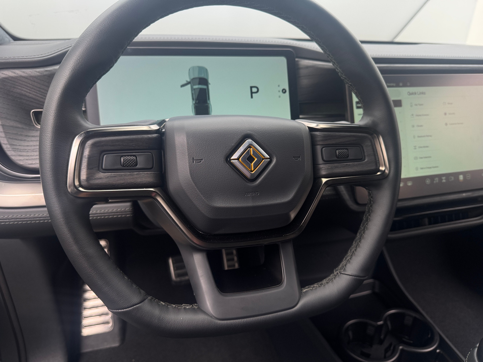 Thumbnail: 2023 Rivian R1T - 4