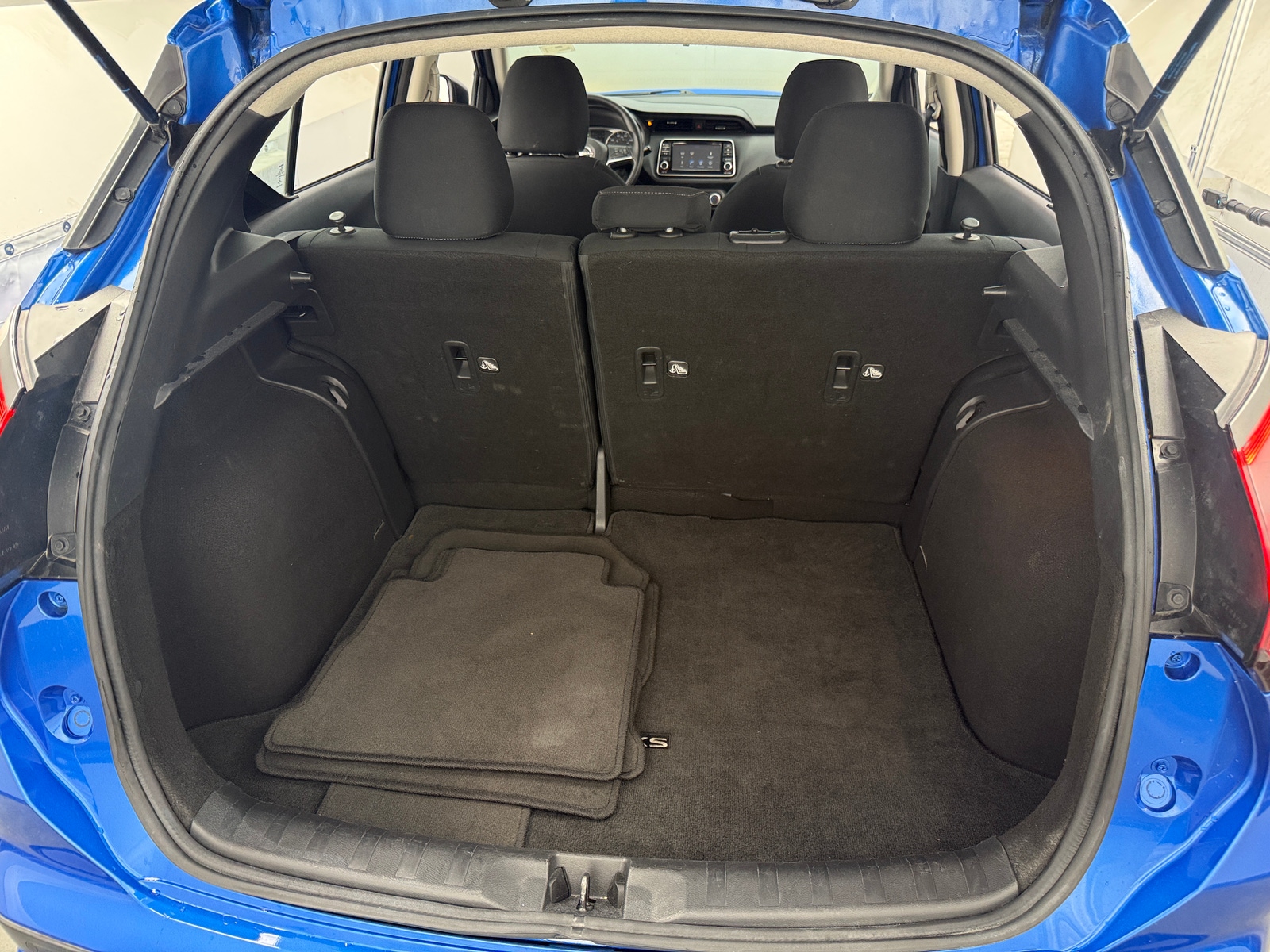 Thumbnail: 2022 Nissan Kicks - 7