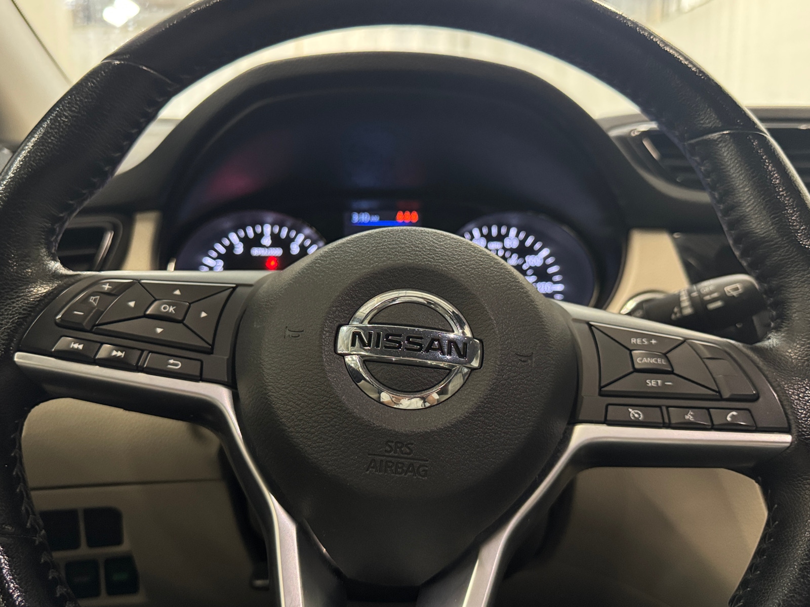Thumbnail: 2022 Nissan Rogue Sport - 5