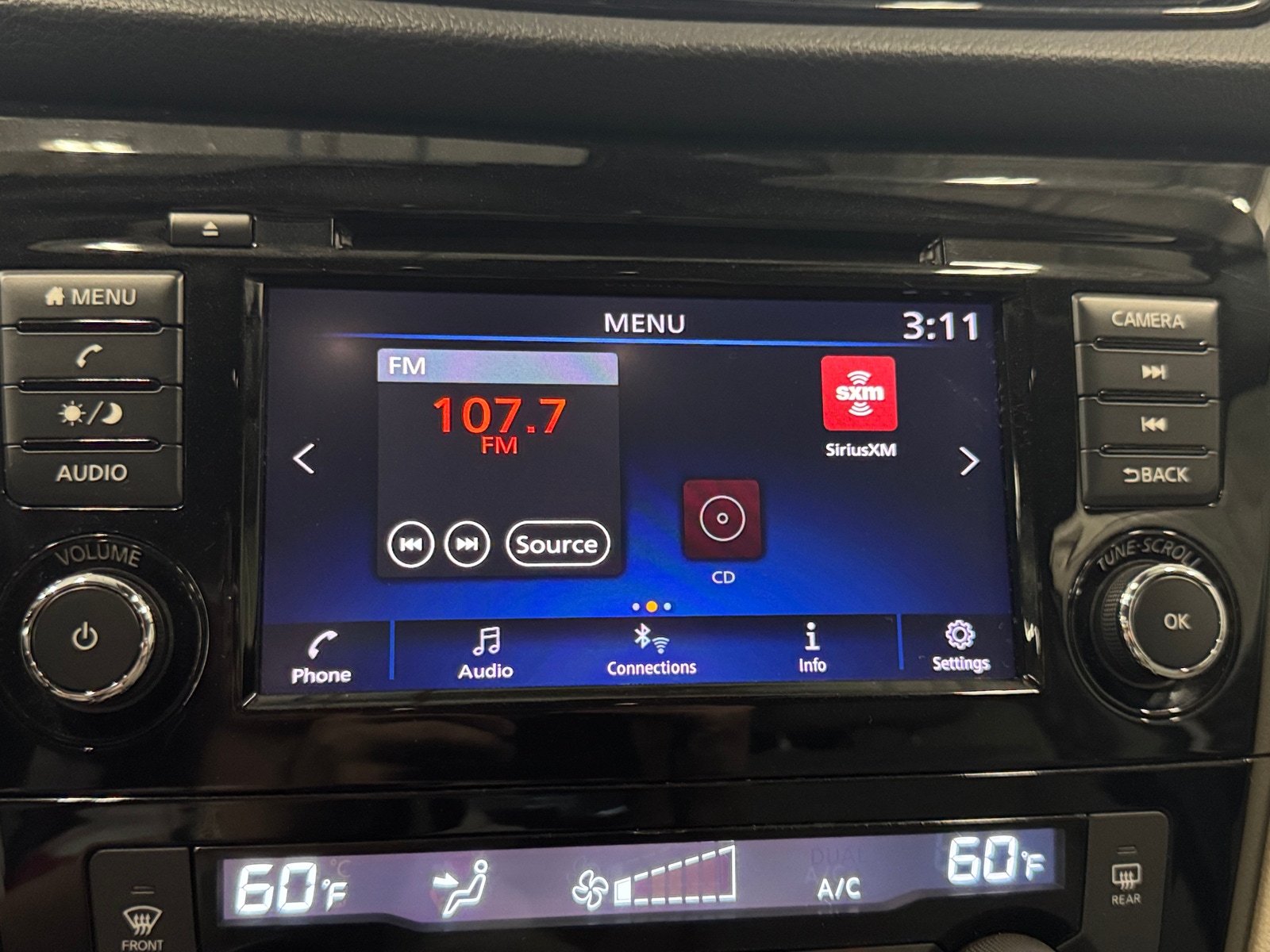 Thumbnail: 2022 Nissan Rogue Sport - 4