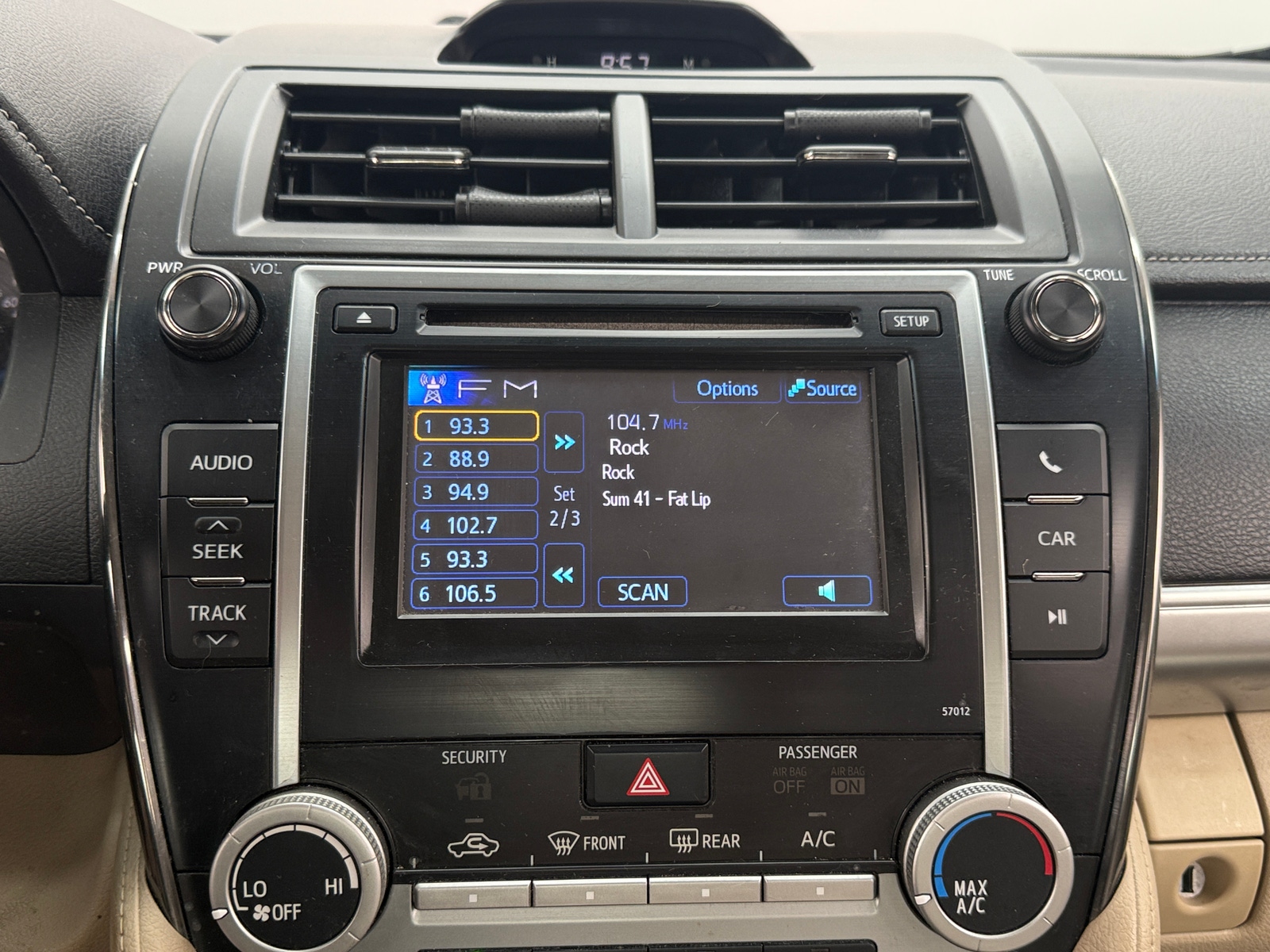 Thumbnail: 2012 Toyota Camry - 4