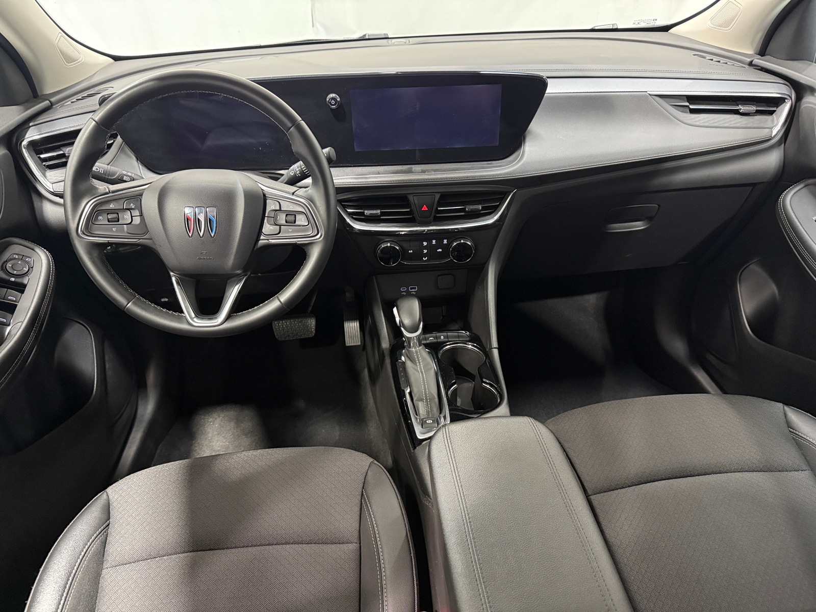 Thumbnail: 2025 Buick Encore GX - 2