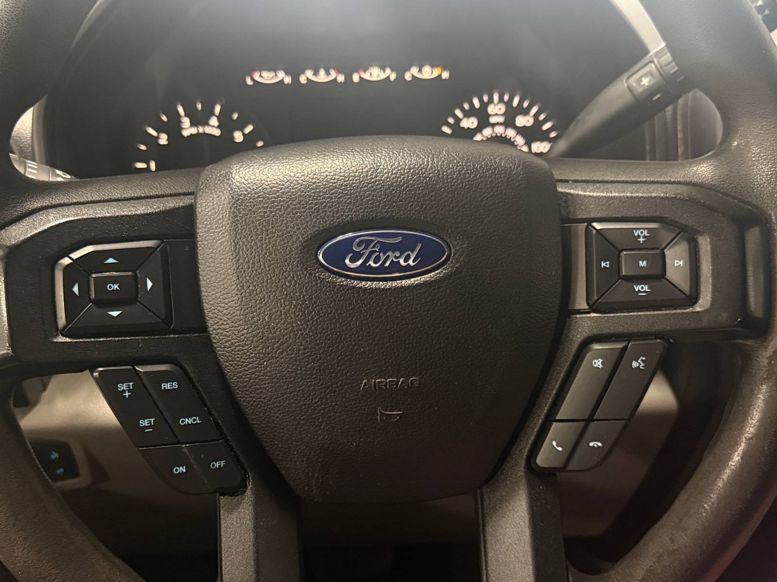 Thumbnail: 2017 Ford Econoline - 5