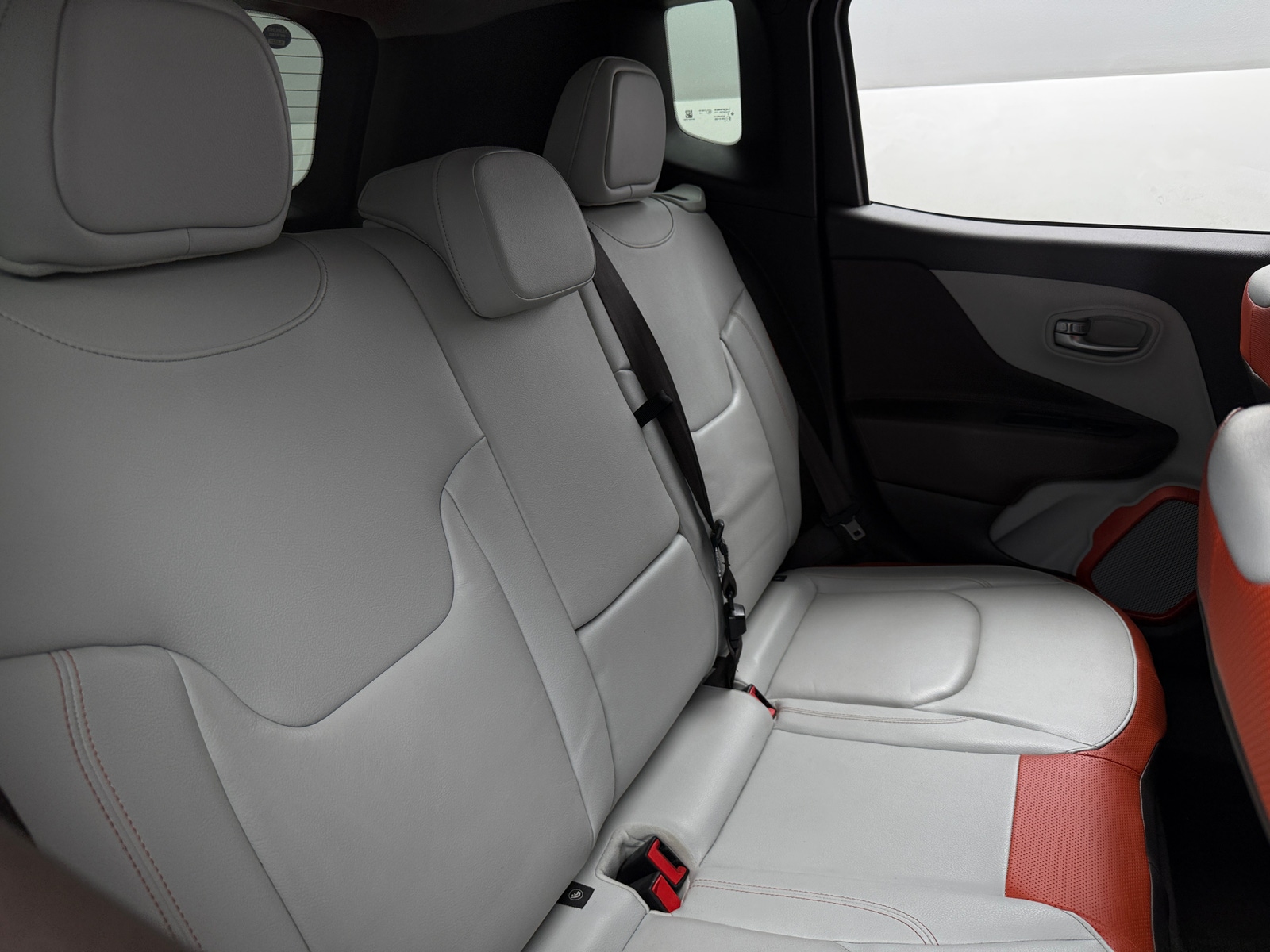 Thumbnail: 2015 Jeep Renegade - 5