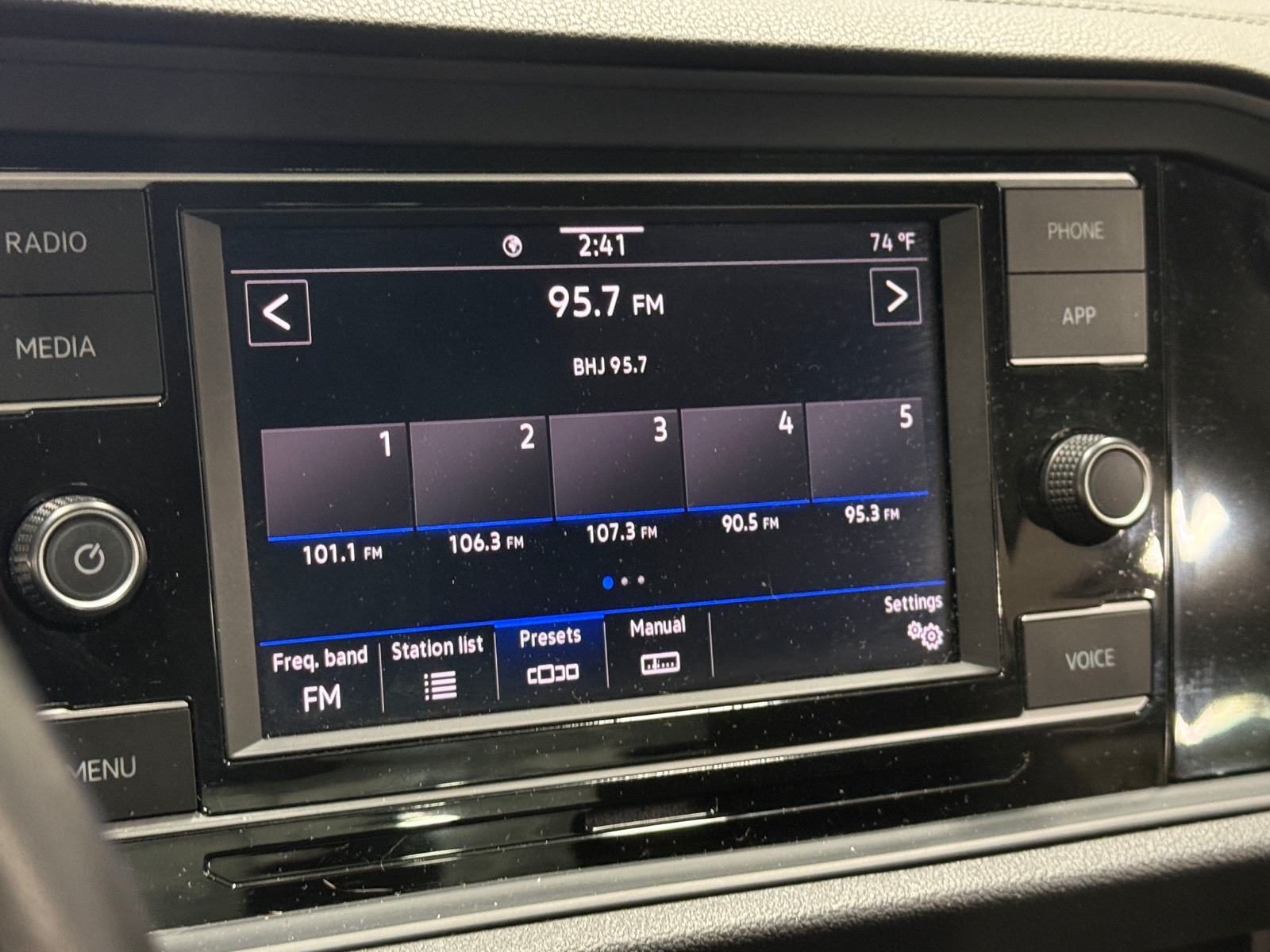 Thumbnail: 2024 Volkswagen Jetta - 4