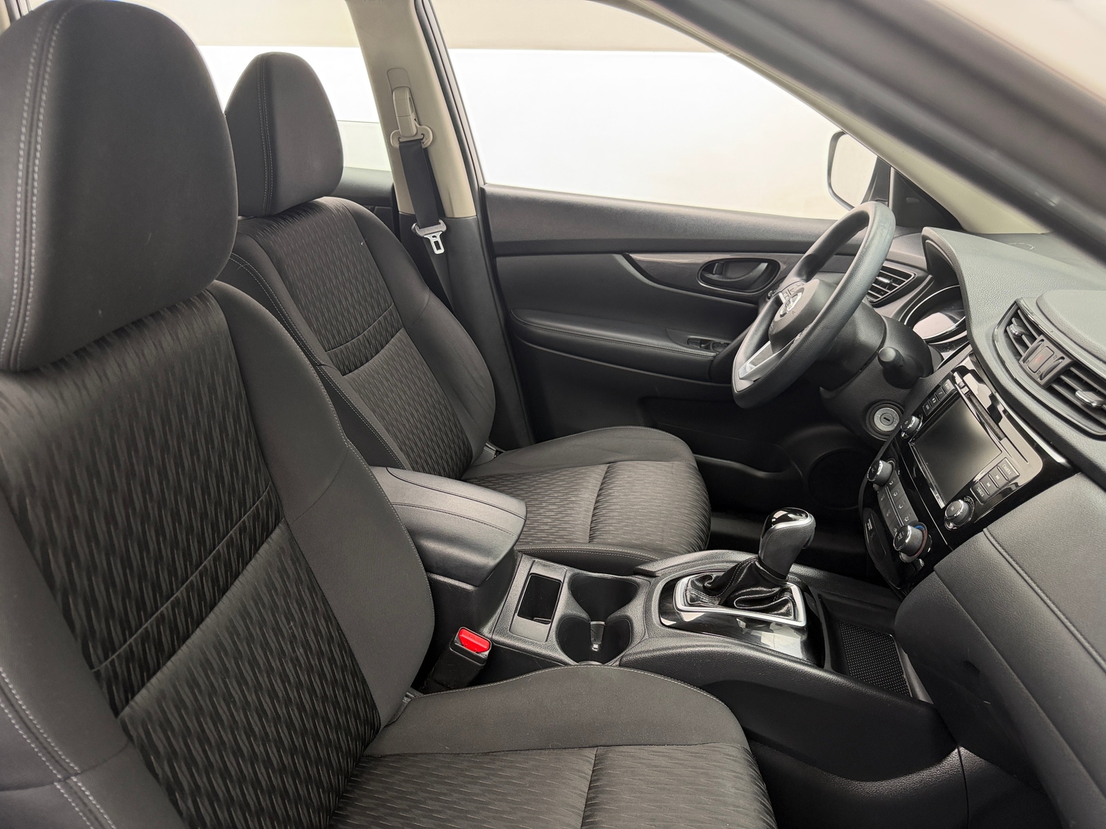 Thumbnail: 2020 Nissan Rogue - 2