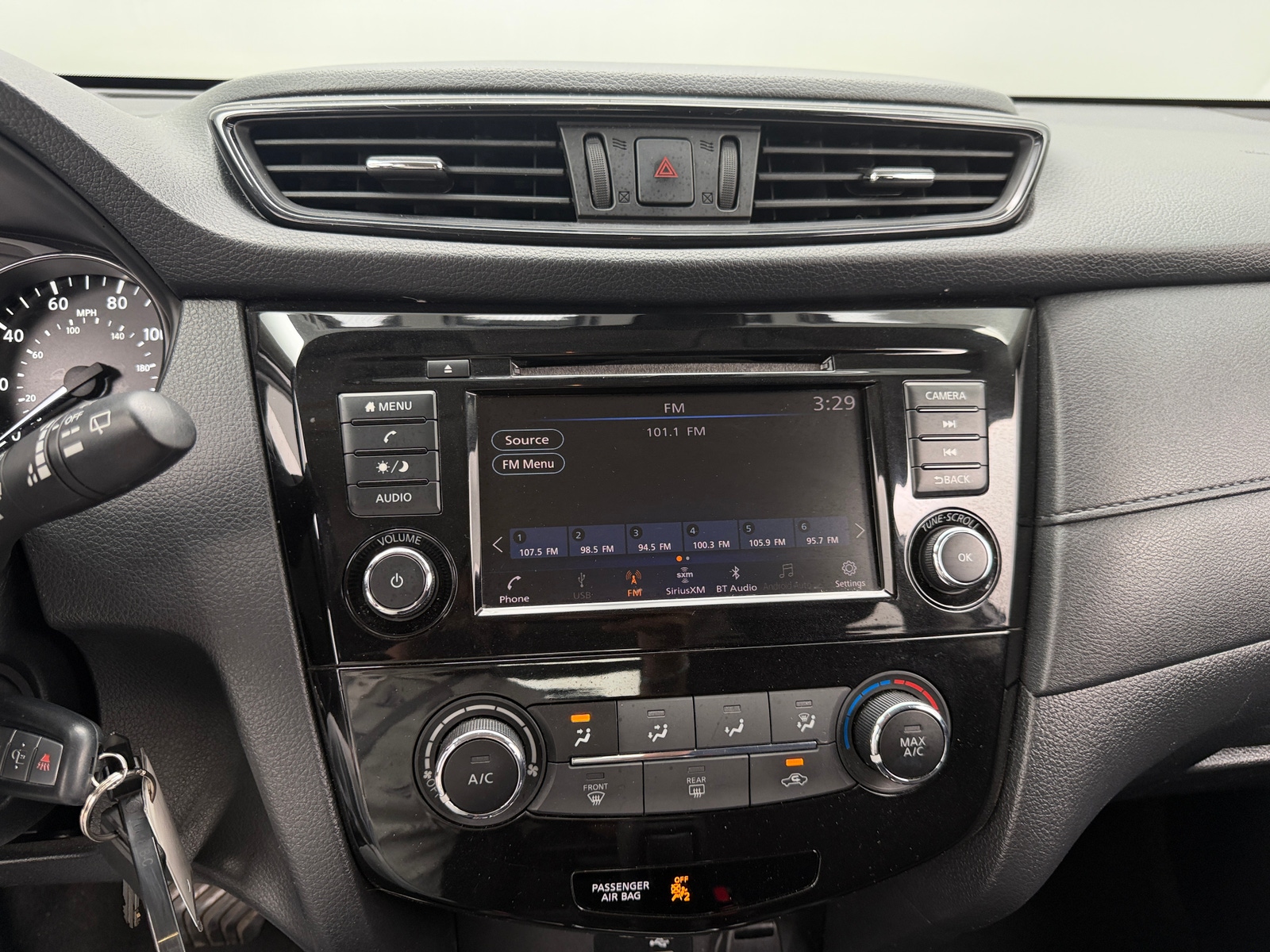 Thumbnail: 2020 Nissan Rogue - 4