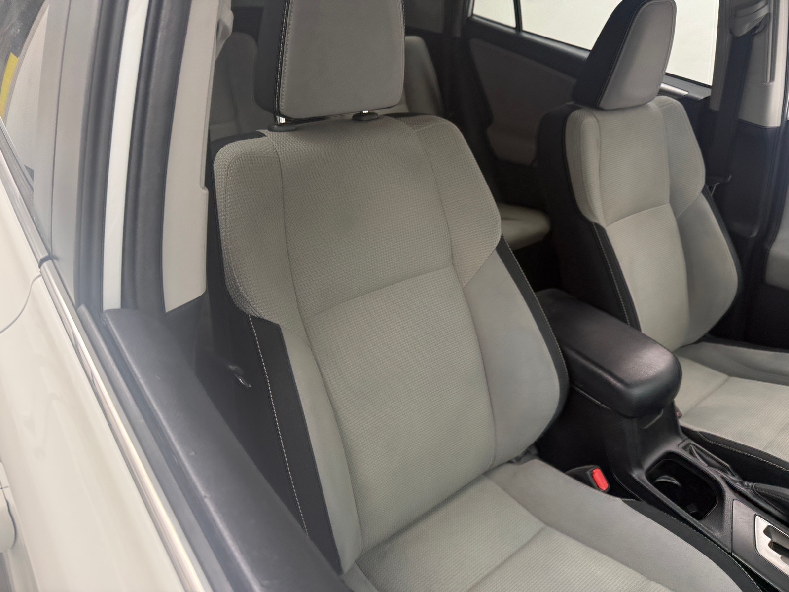 Thumbnail: 2016 Toyota RAV4 - 2