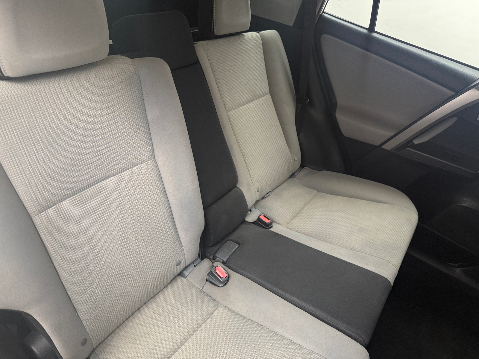 Thumbnail: 2016 Toyota RAV4 - 6