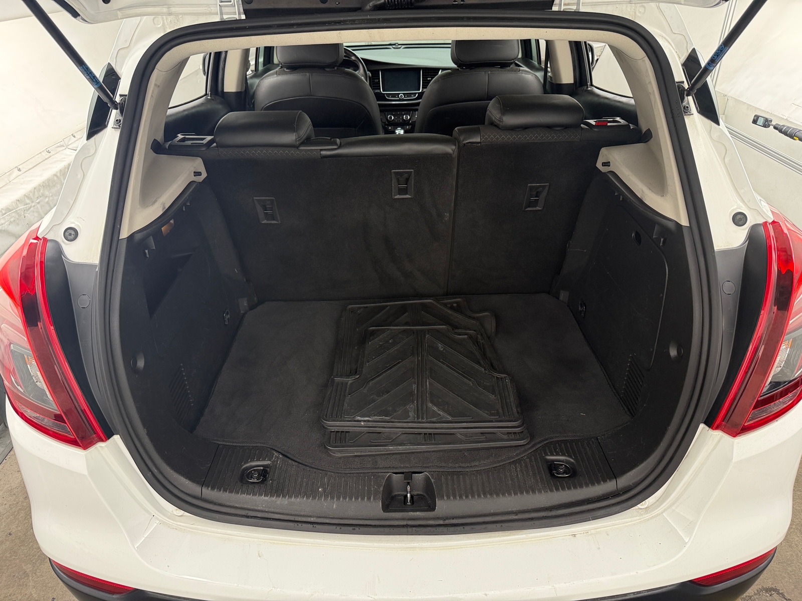 Thumbnail: 2019 Buick Encore - 6