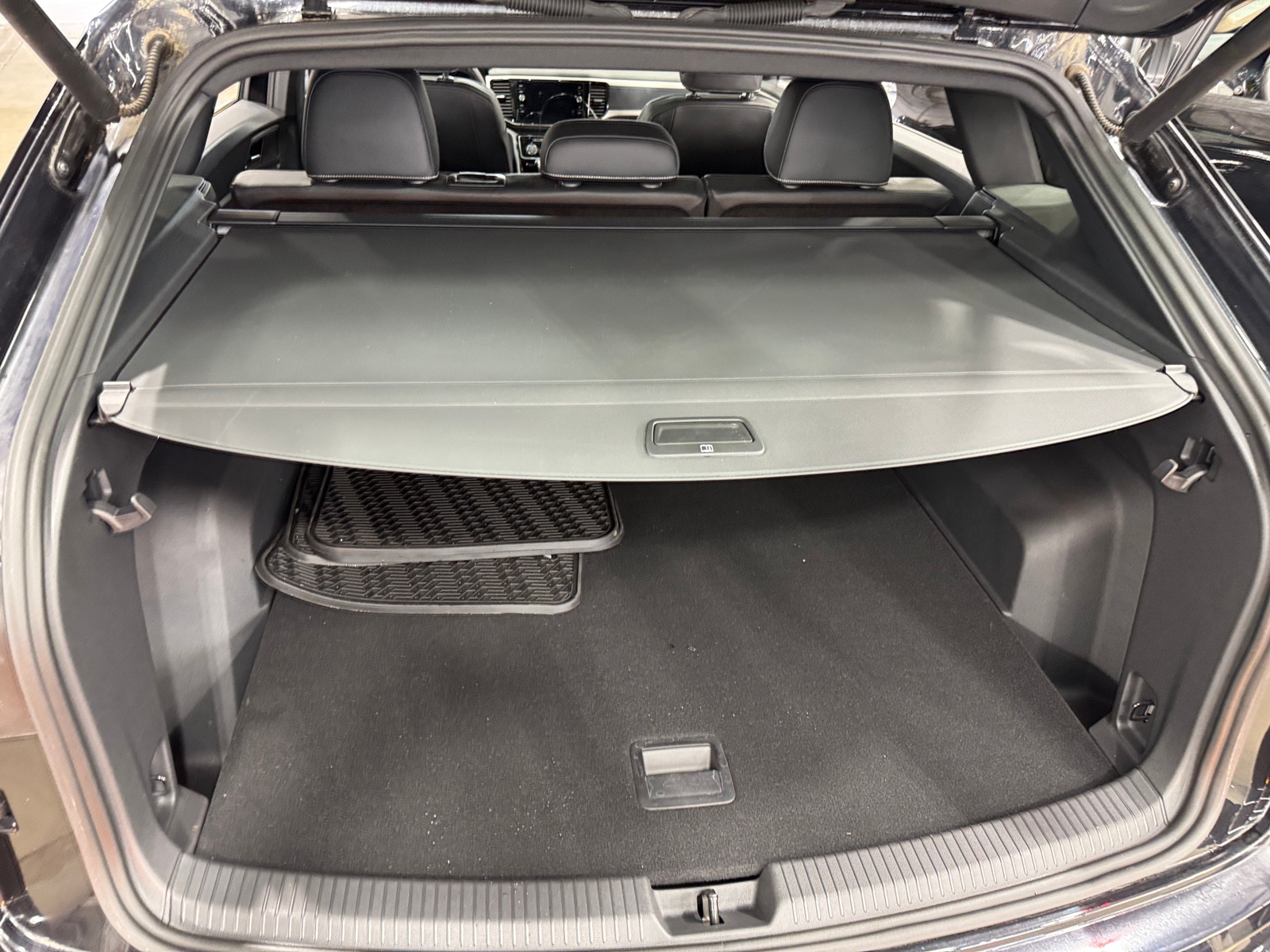 Thumbnail: 2020 Volkswagen Atlas - 6