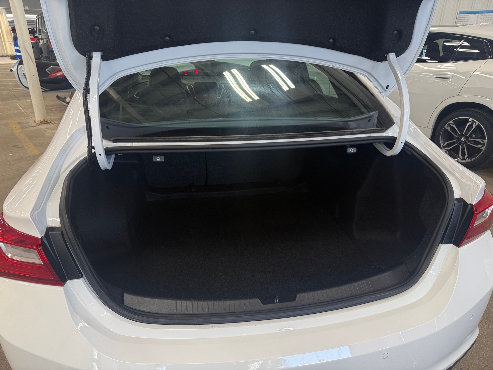 Thumbnail: 2024 Chevrolet Malibu - 7