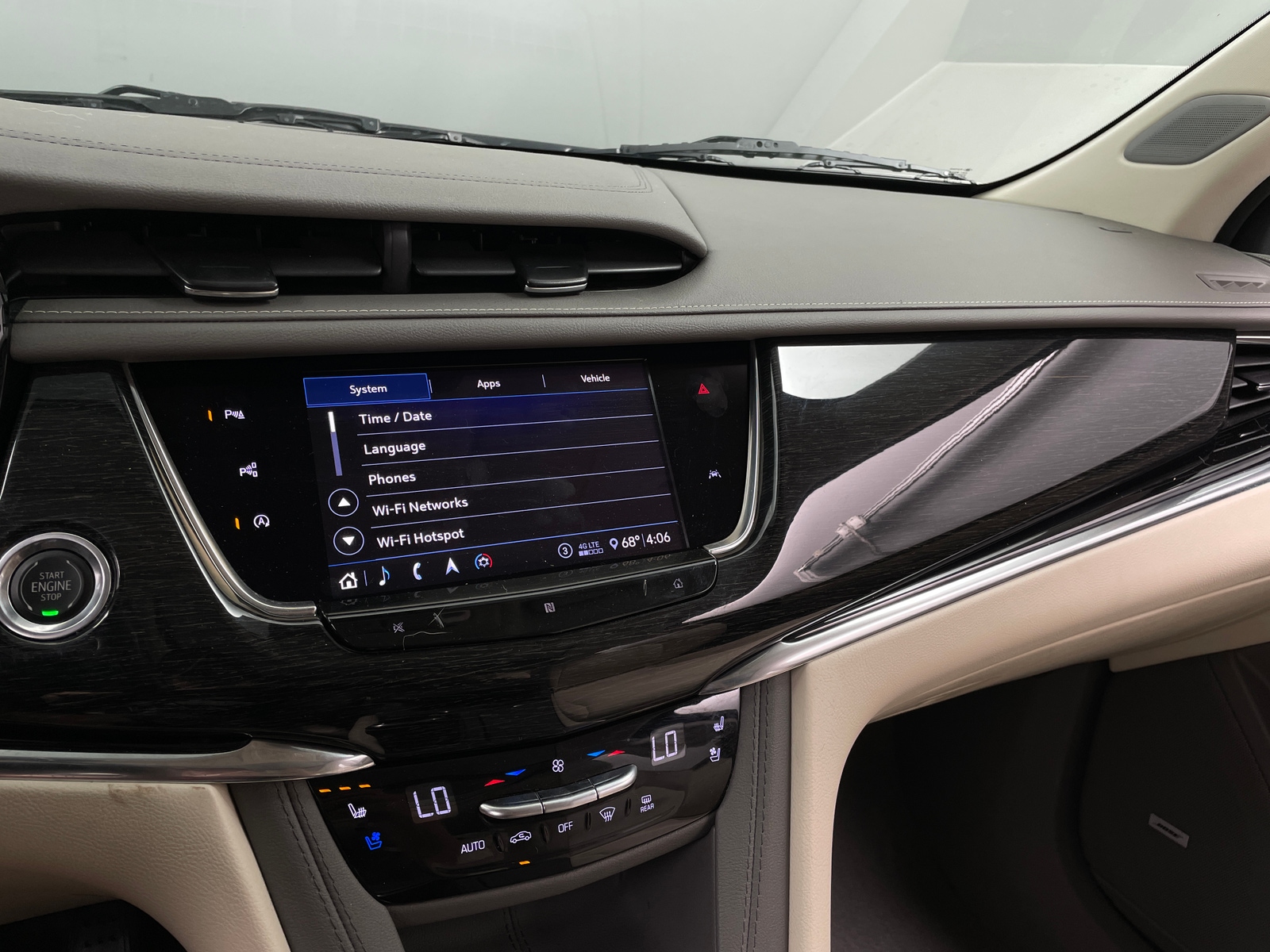 Thumbnail: 2020 Cadillac XT6 - 3