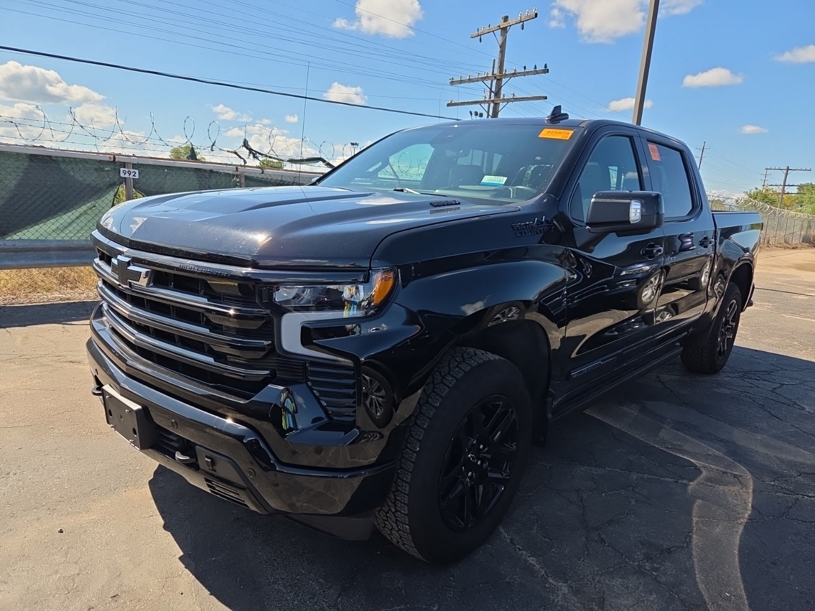 2025 Chevrolet Silverado 1500 4WD Crew Cab 147" High Country