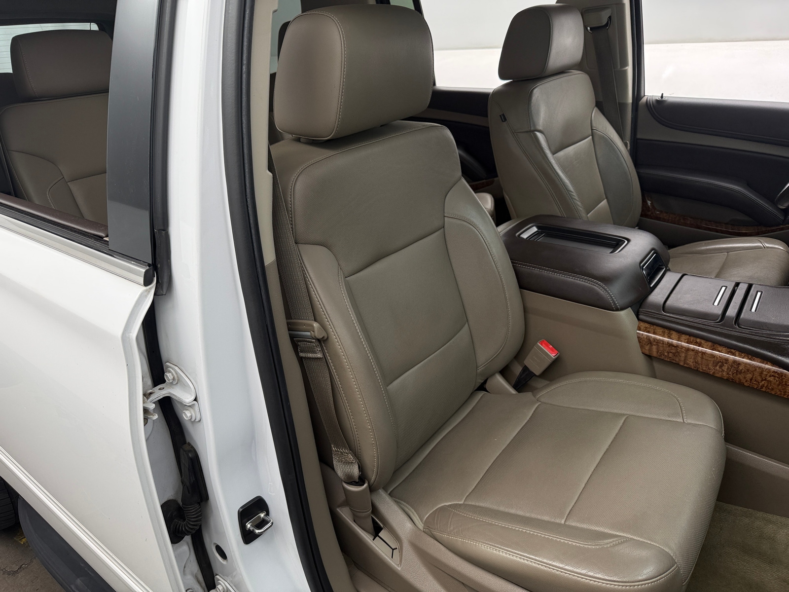 Thumbnail: 2015 Chevrolet Suburban - 2