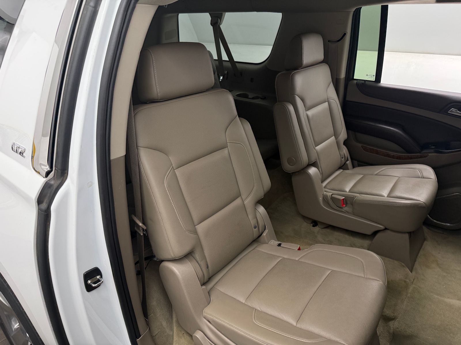 Thumbnail: 2015 Chevrolet Suburban - 6