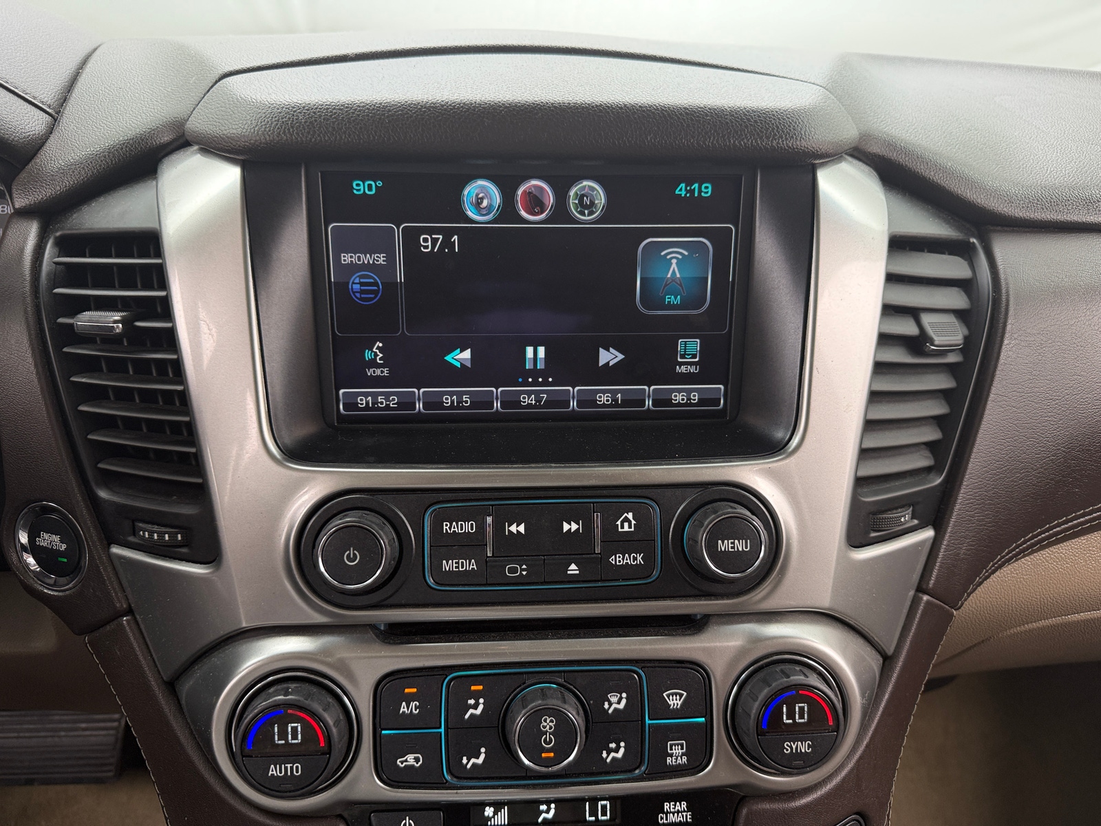 Thumbnail: 2015 Chevrolet Suburban - 4