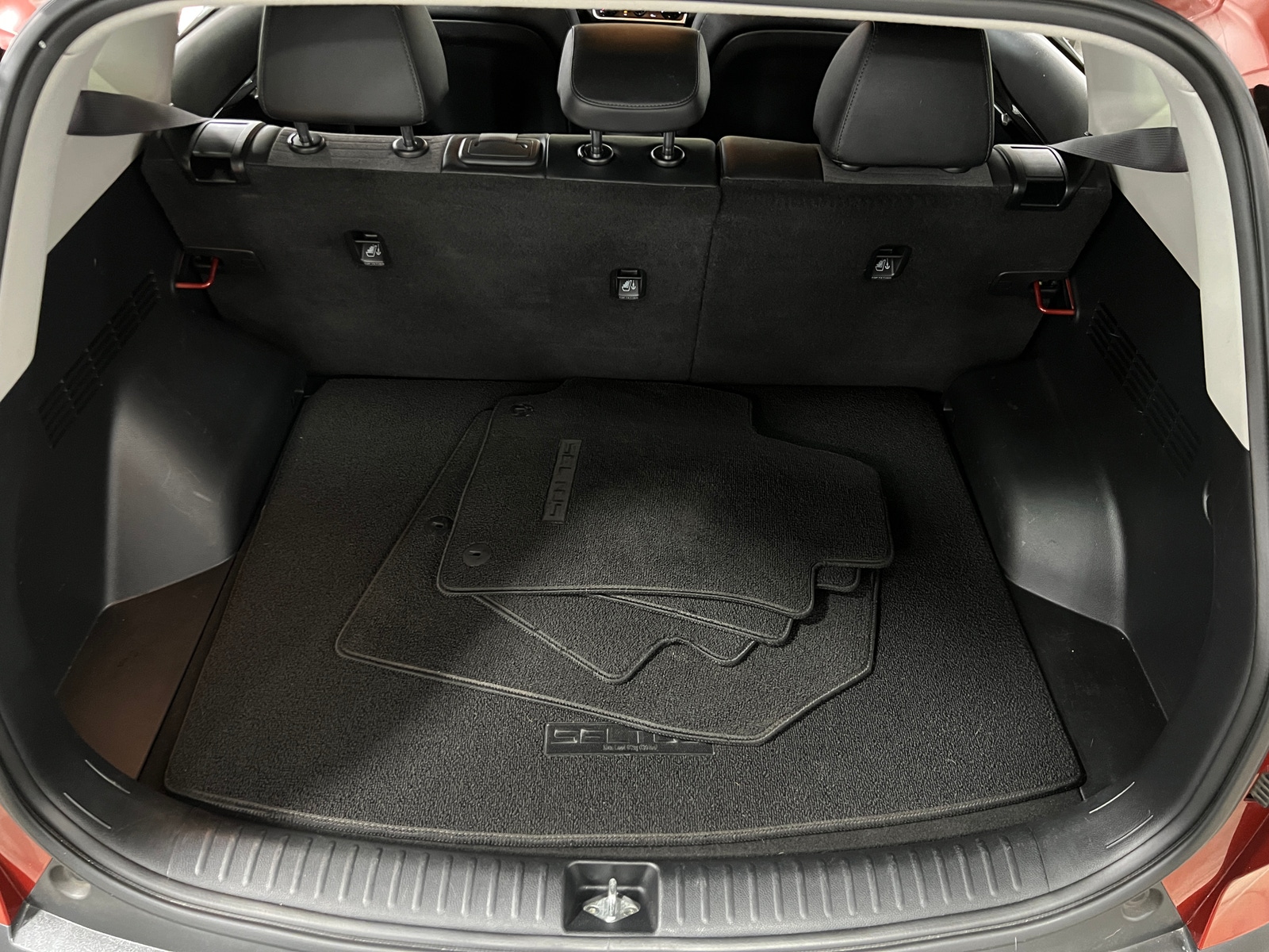 Thumbnail: 2021 Kia Seltos - 6