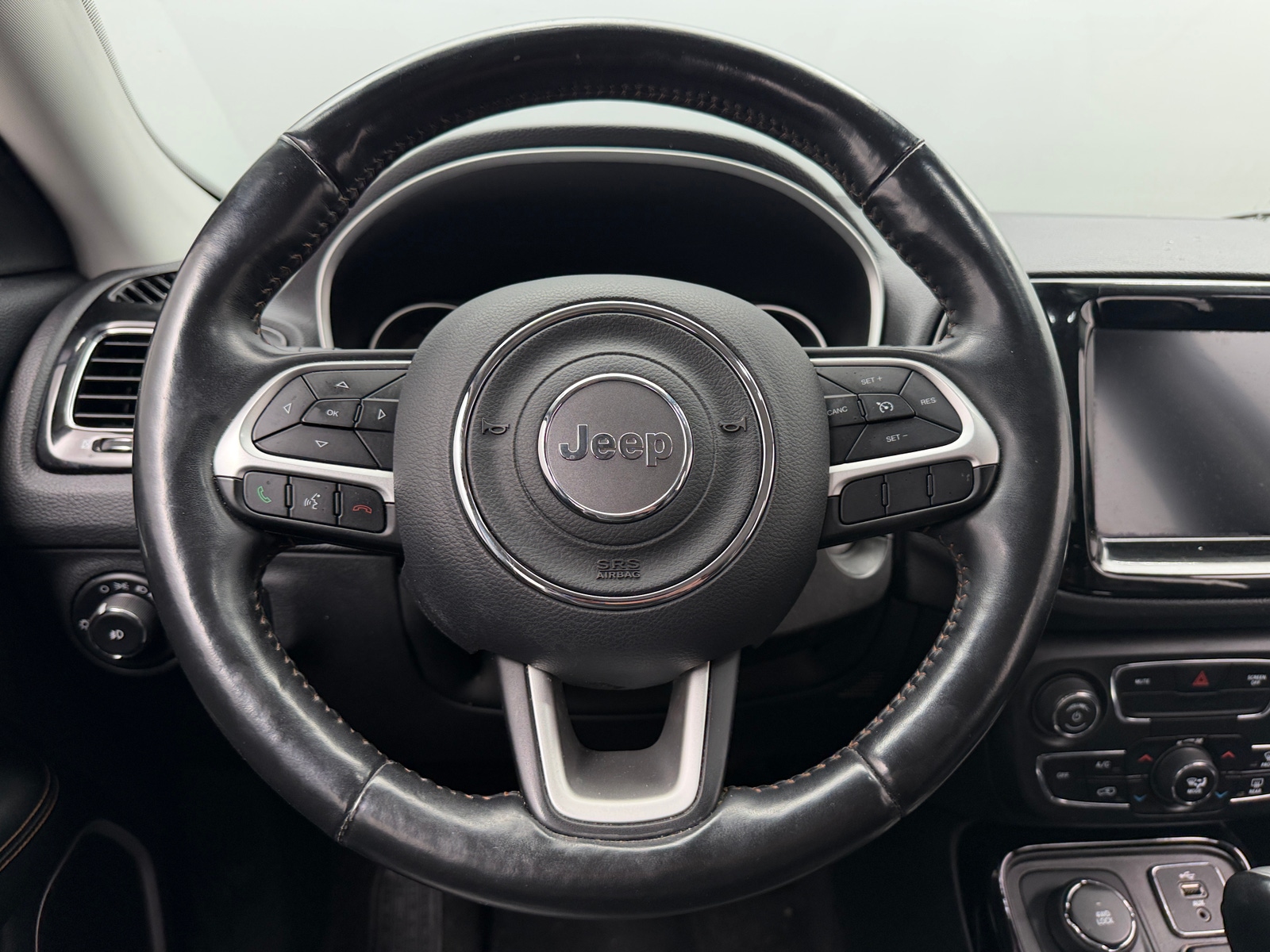 Thumbnail: 2018 Jeep Compass - 4