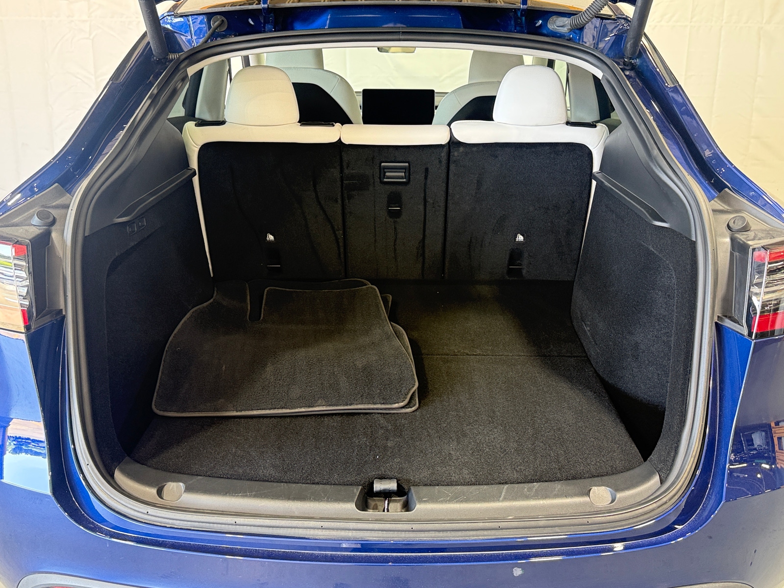 Thumbnail: 2024 Tesla Model Y - 6