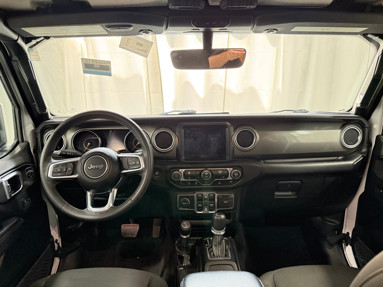 Thumbnail: 2023 Jeep Gladiator - 3